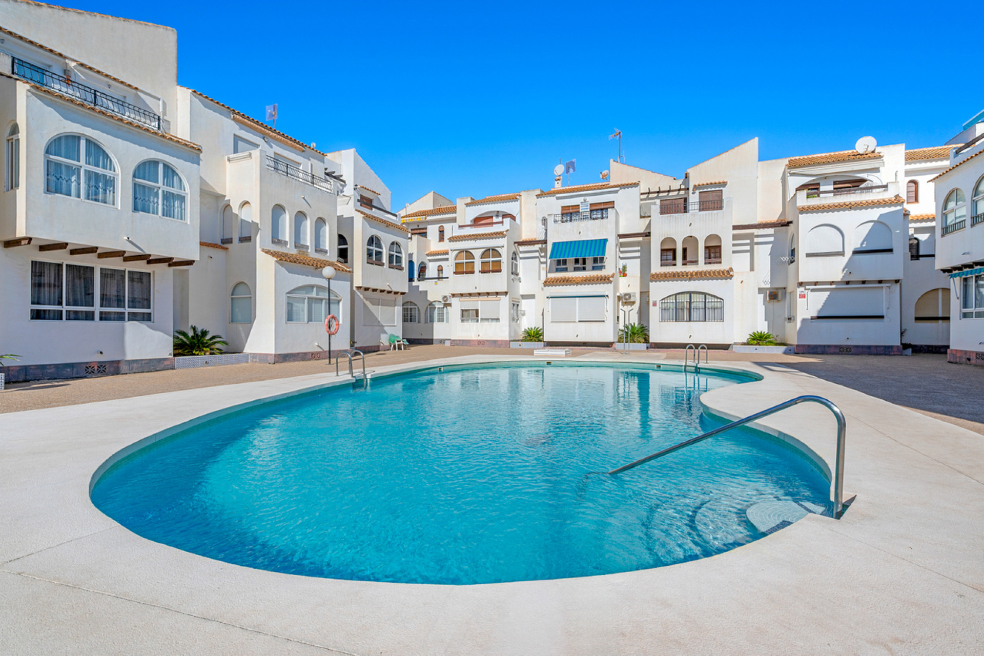 Odsprzedaż - Mieszkanie w bloku - Torrevieja - Costa Blanca