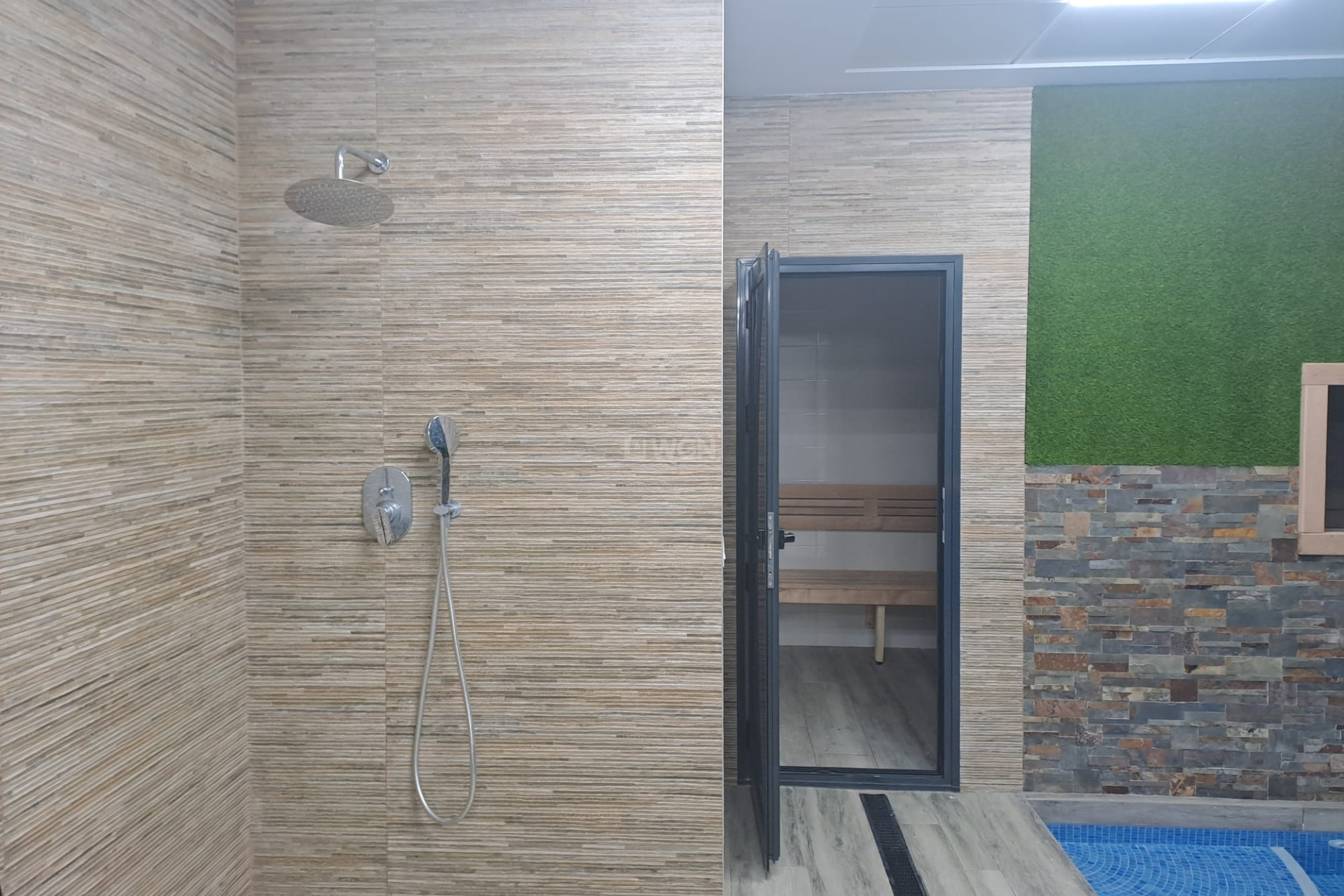 Odsprzedaż - Mieszkanie w bloku - Torrevieja - Costa Blanca