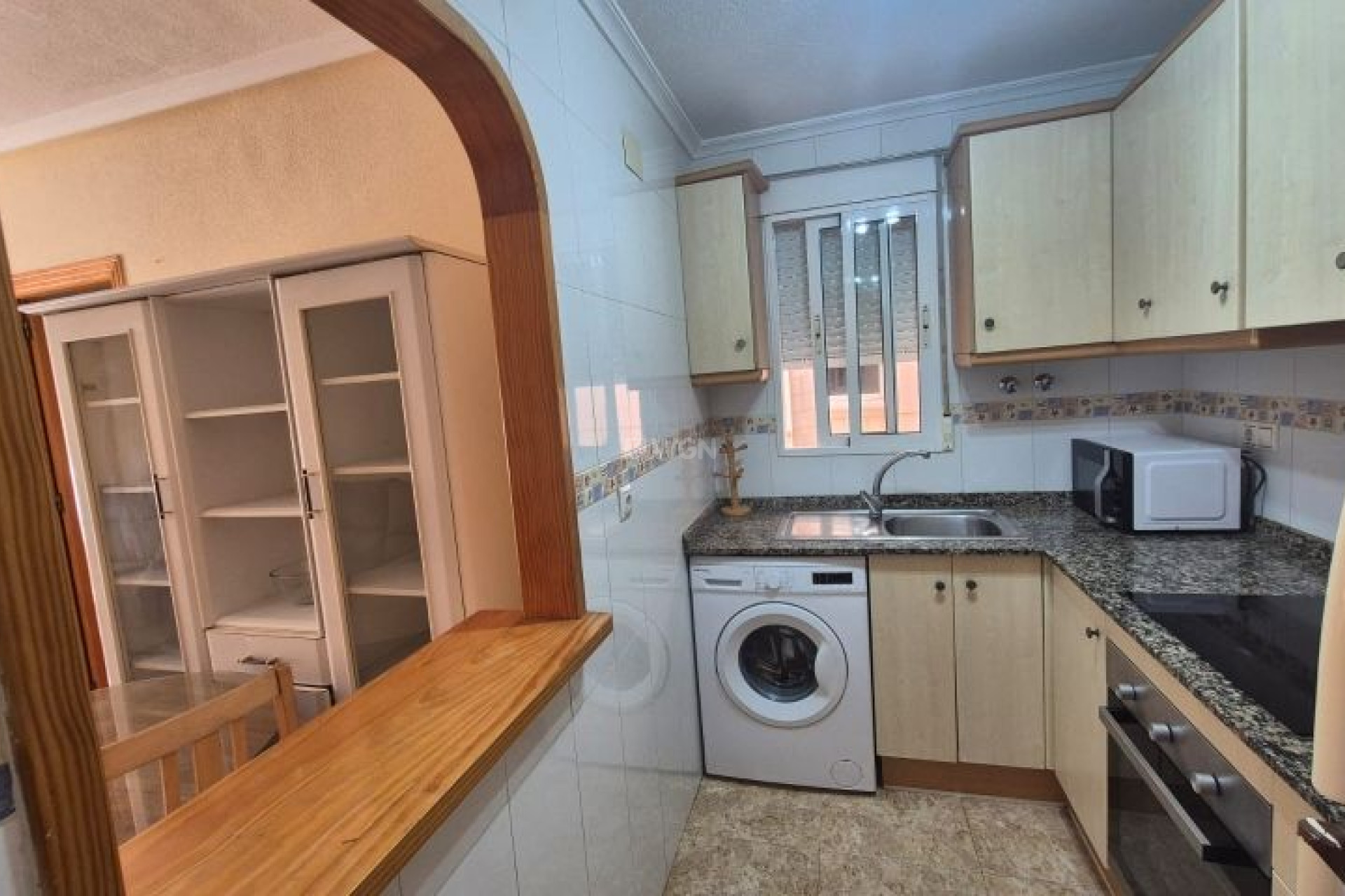 Odsprzedaż - Mieszkanie w bloku - Torrevieja - Costa Blanca