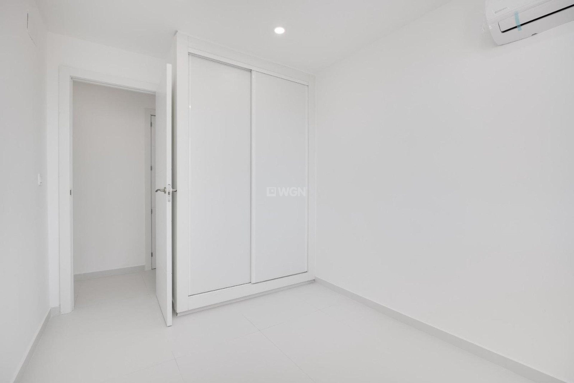 Odsprzedaż - Mieszkanie w bloku - Torrevieja - Costa Blanca