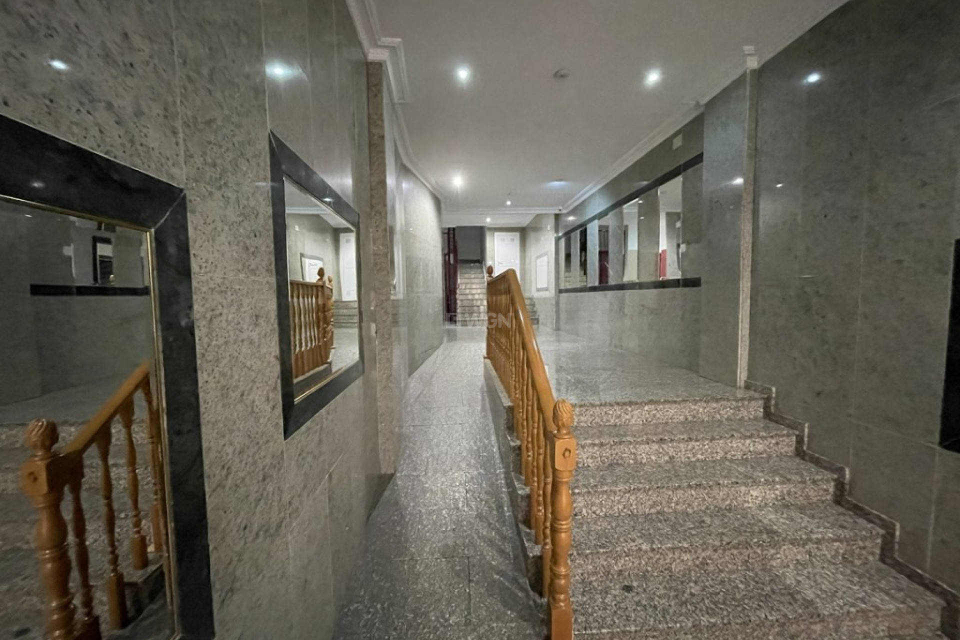 Odsprzedaż - Mieszkanie w bloku - Torrevieja - Costa Blanca