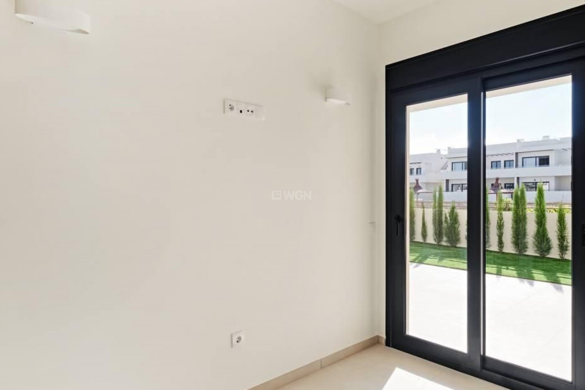 Odsprzedaż - Mieszkanie w bloku - Torrevieja - Costa Blanca