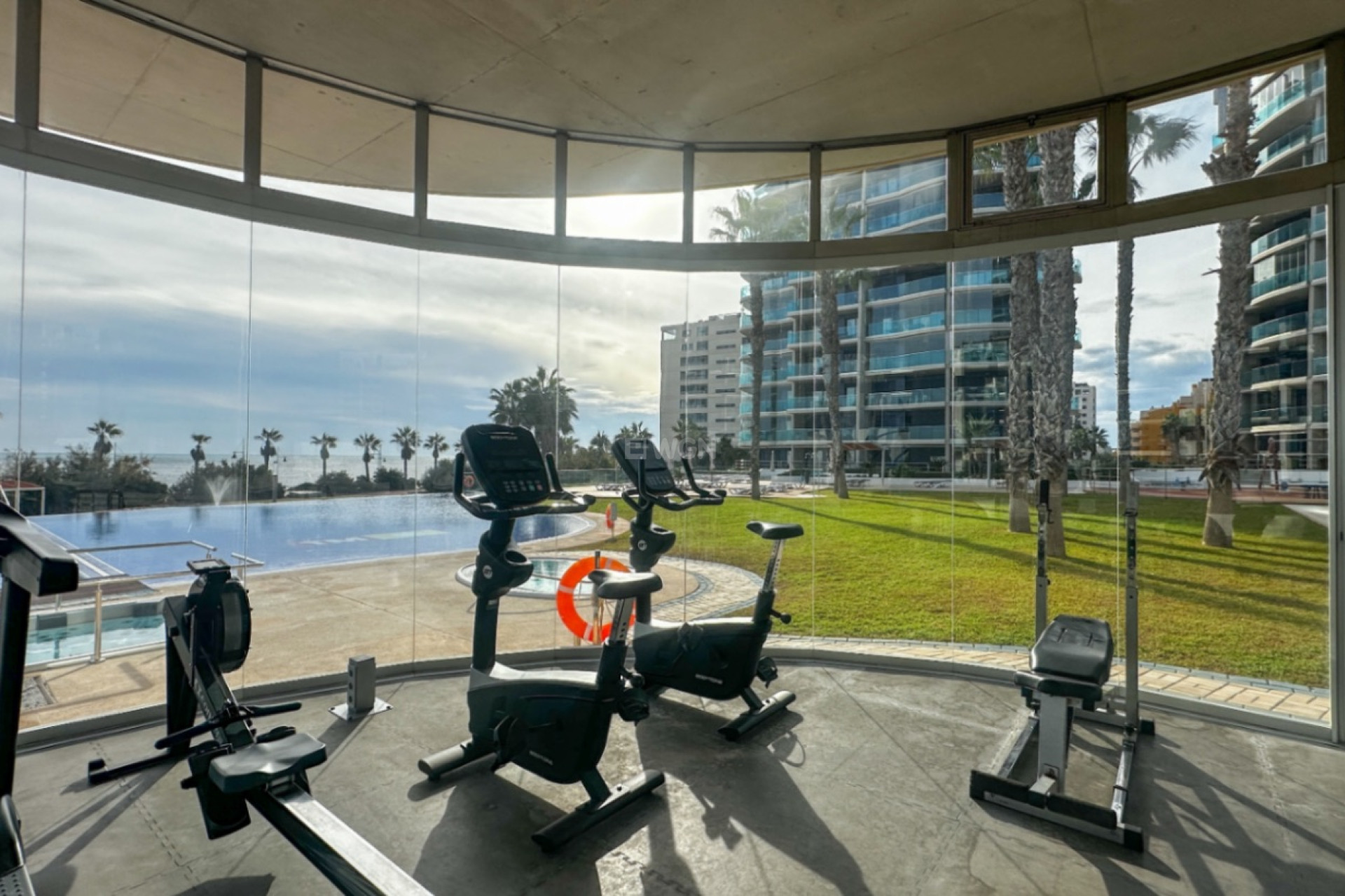 Odsprzedaż - Mieszkanie w bloku - Torrevieja - Costa Blanca