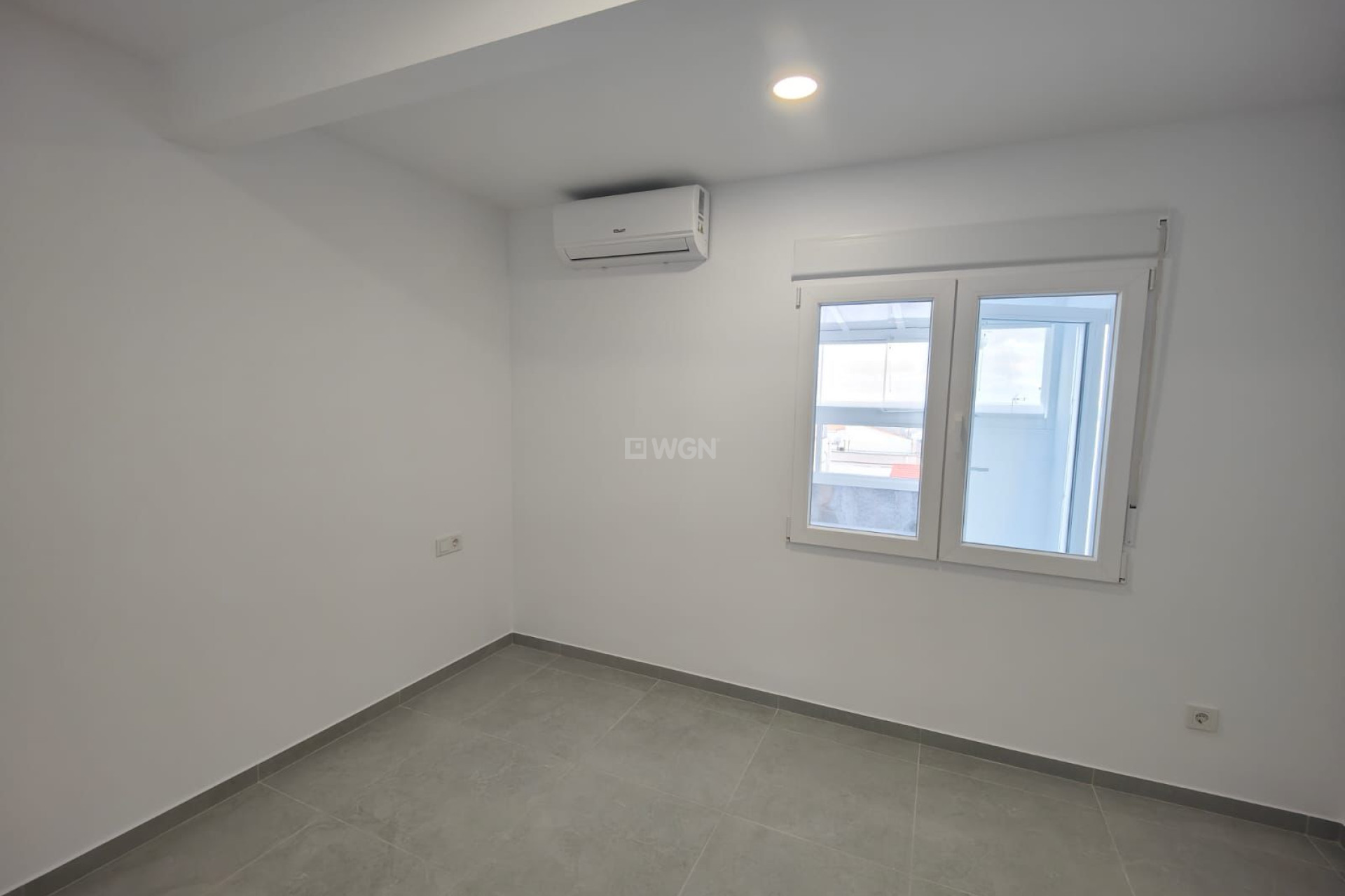 Odsprzedaż - Mieszkanie w bloku - Torrevieja - Costa Blanca