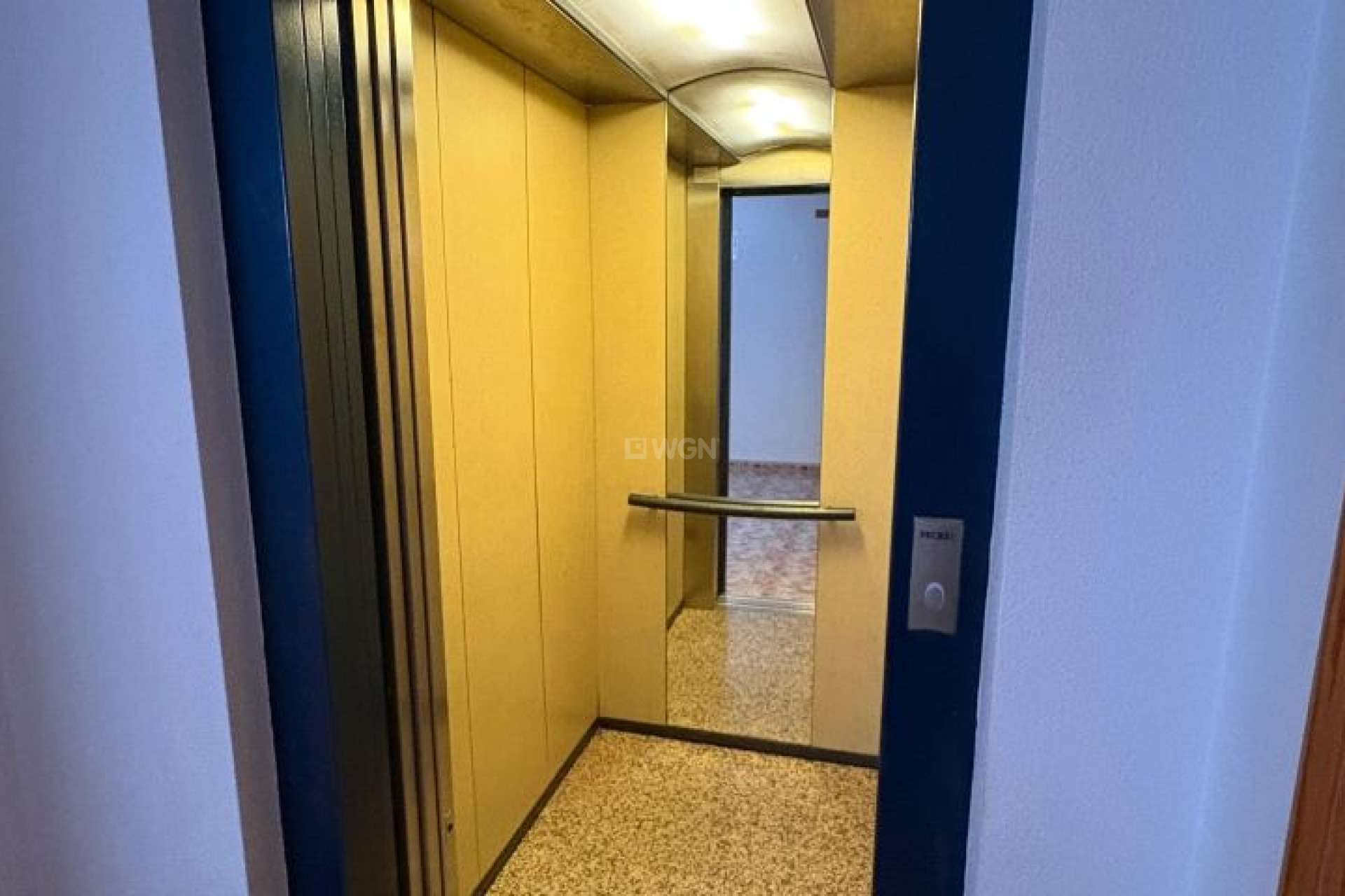 Odsprzedaż - Mieszkanie w bloku - Torrevieja - Costa Blanca