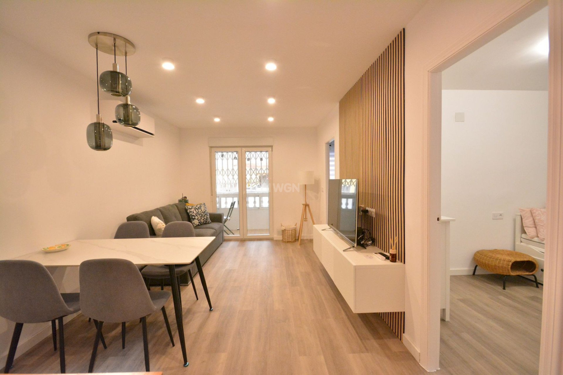 Odsprzedaż - Mieszkanie w bloku - Torrevieja - Costa Blanca