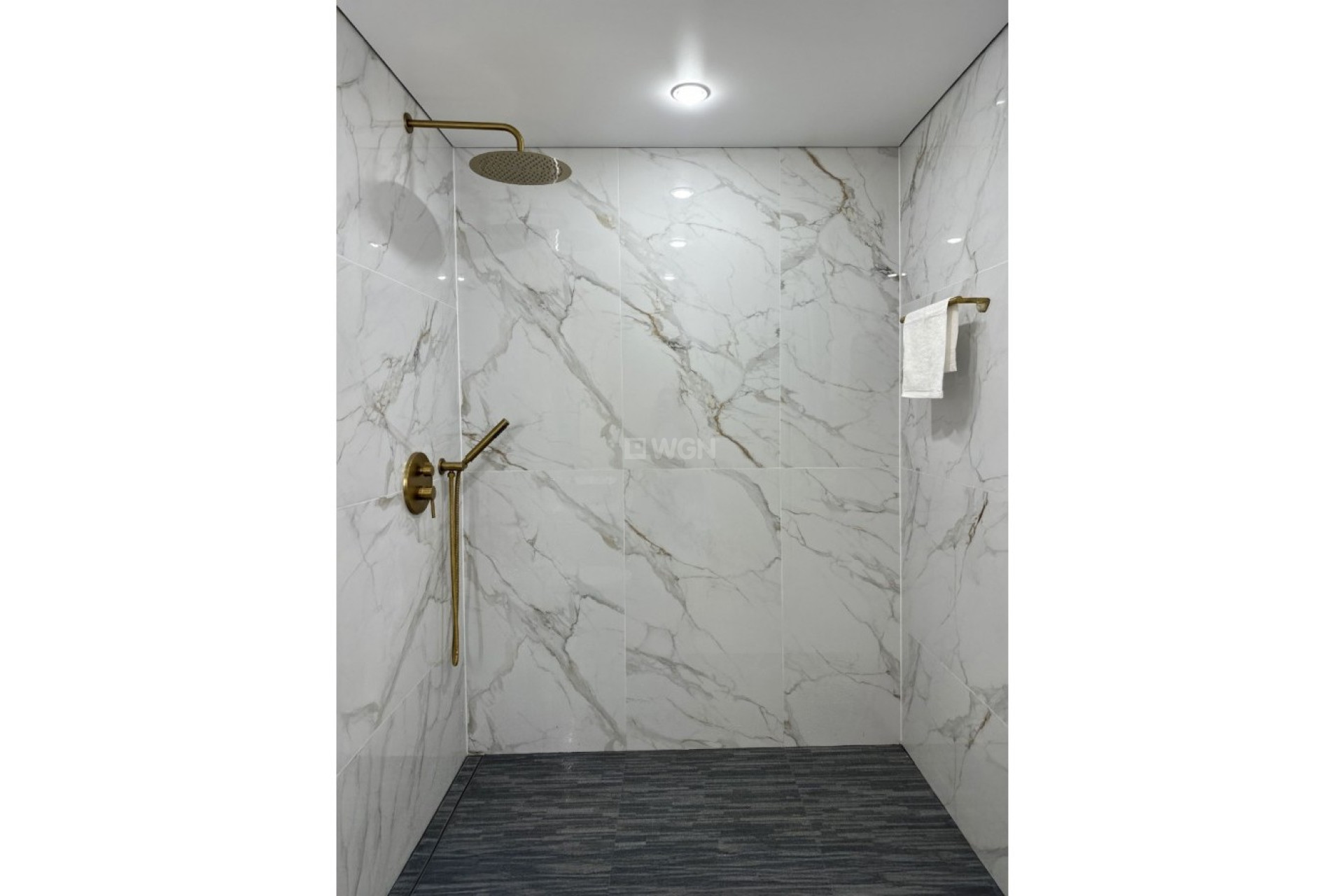 Odsprzedaż - Mieszkanie w bloku - Torrevieja - Costa Blanca