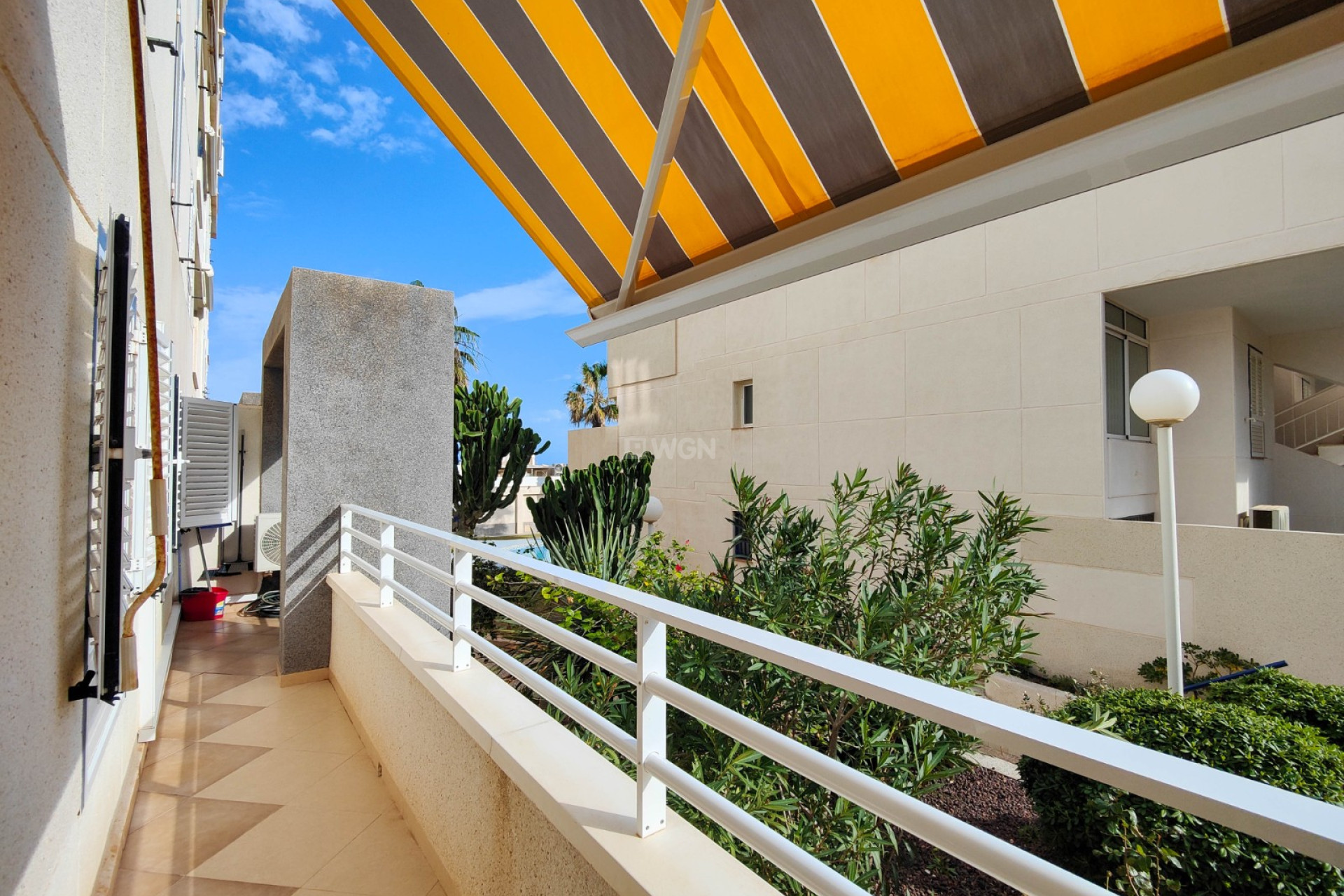 Odsprzedaż - Mieszkanie w bloku - Torrevieja - Costa Blanca