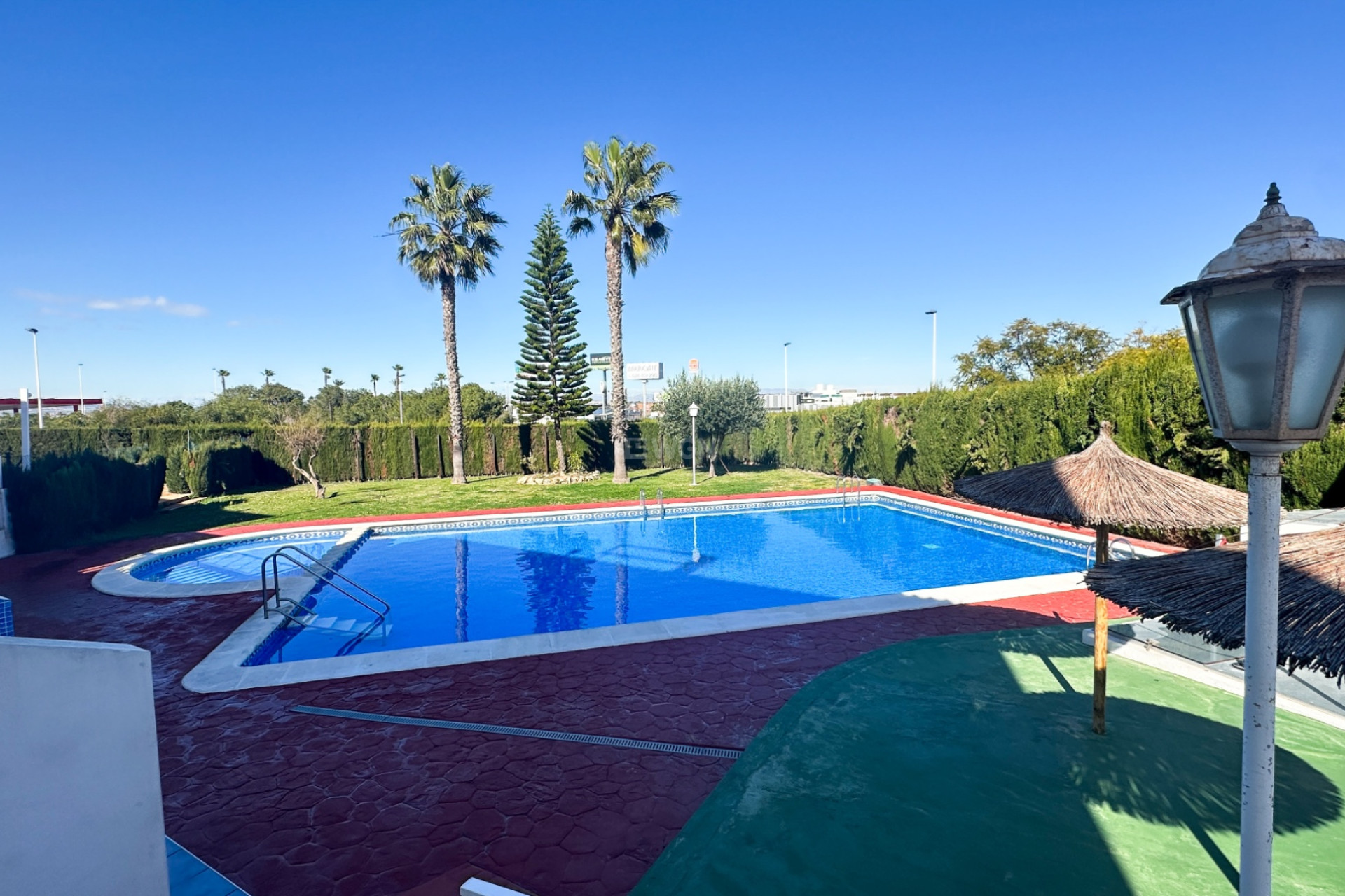 Odsprzedaż - Mieszkanie w bloku - Torrevieja - Costa Blanca