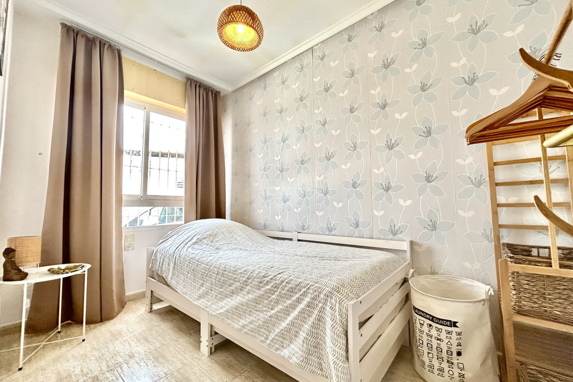 Odsprzedaż - Mieszkanie w bloku - Torrevieja - Costa Blanca