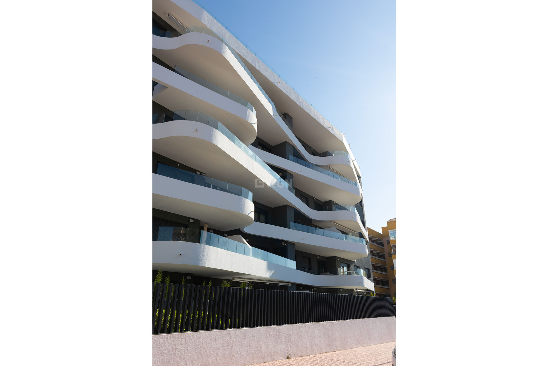 Odsprzedaż - Mieszkanie w bloku - Torrevieja - Costa Blanca