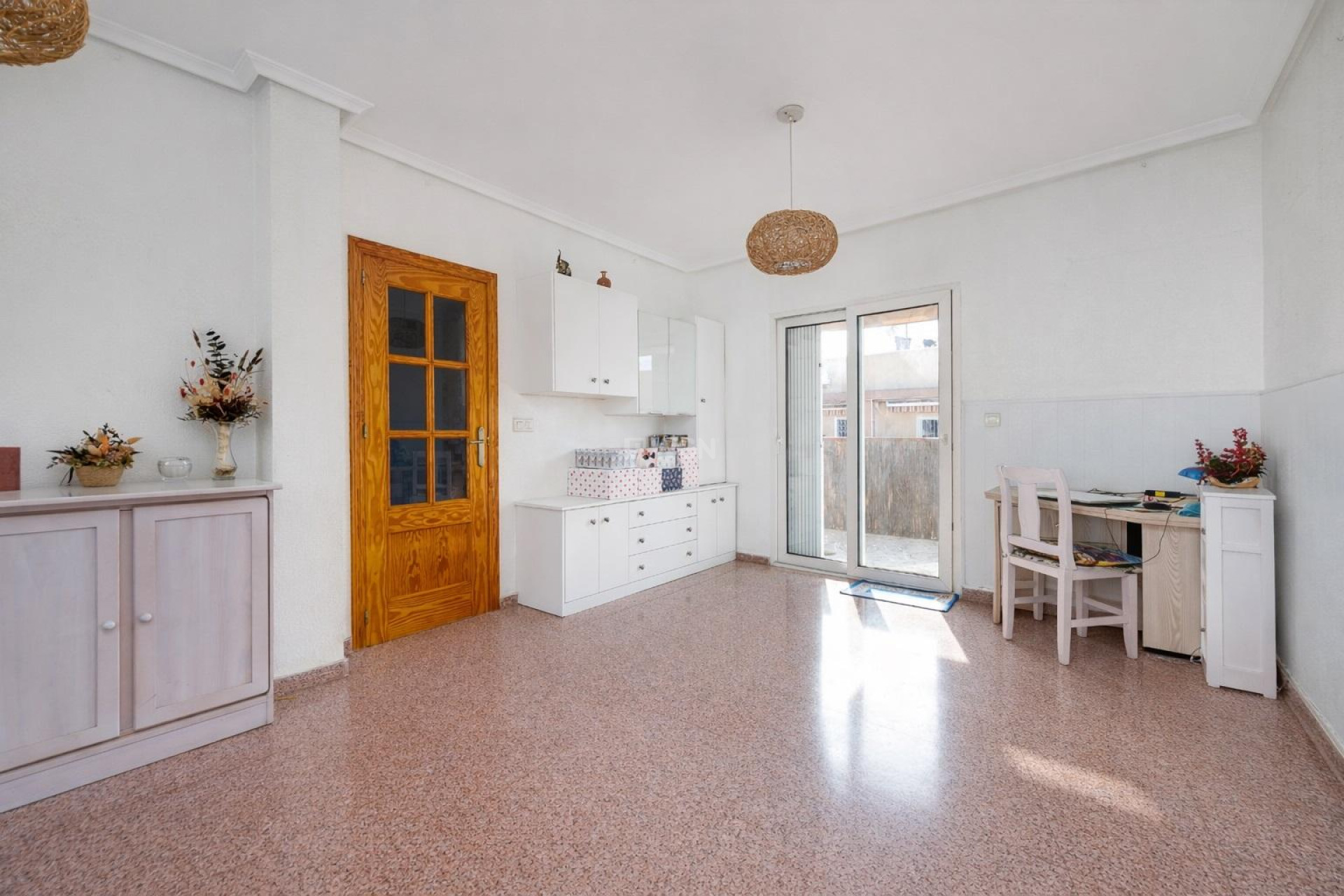 Odsprzedaż - Mieszkanie w bloku - Torrevieja - Costa Blanca