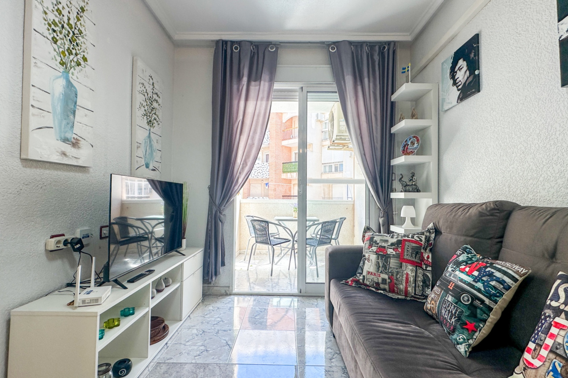 Odsprzedaż - Mieszkanie w bloku - Torrevieja - Costa Blanca