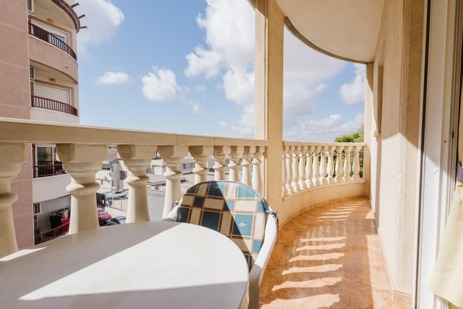 Odsprzedaż - Mieszkanie w bloku - Torrevieja - Costa Blanca