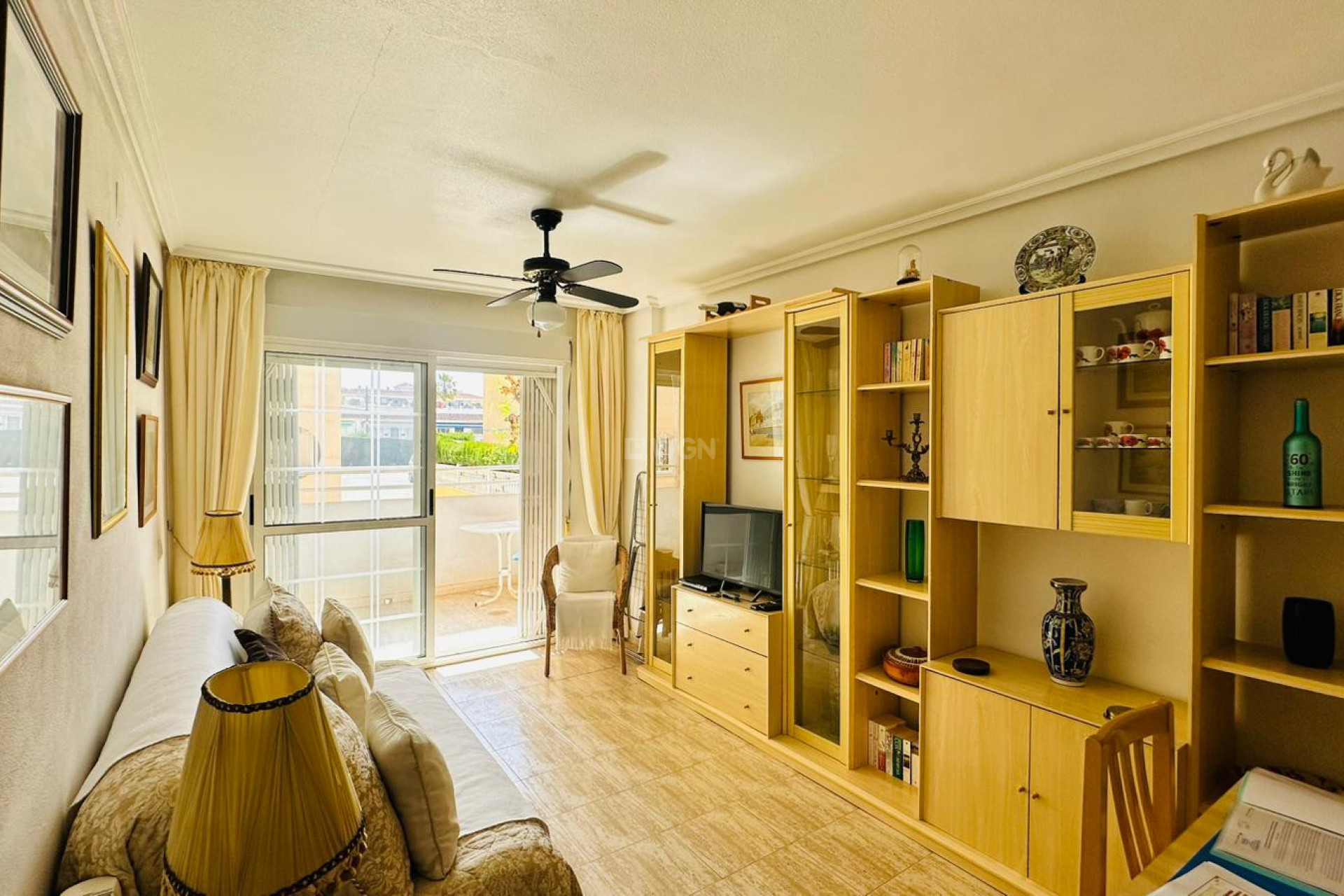 Odsprzedaż - Mieszkanie w bloku - Torrevieja - Costa Blanca