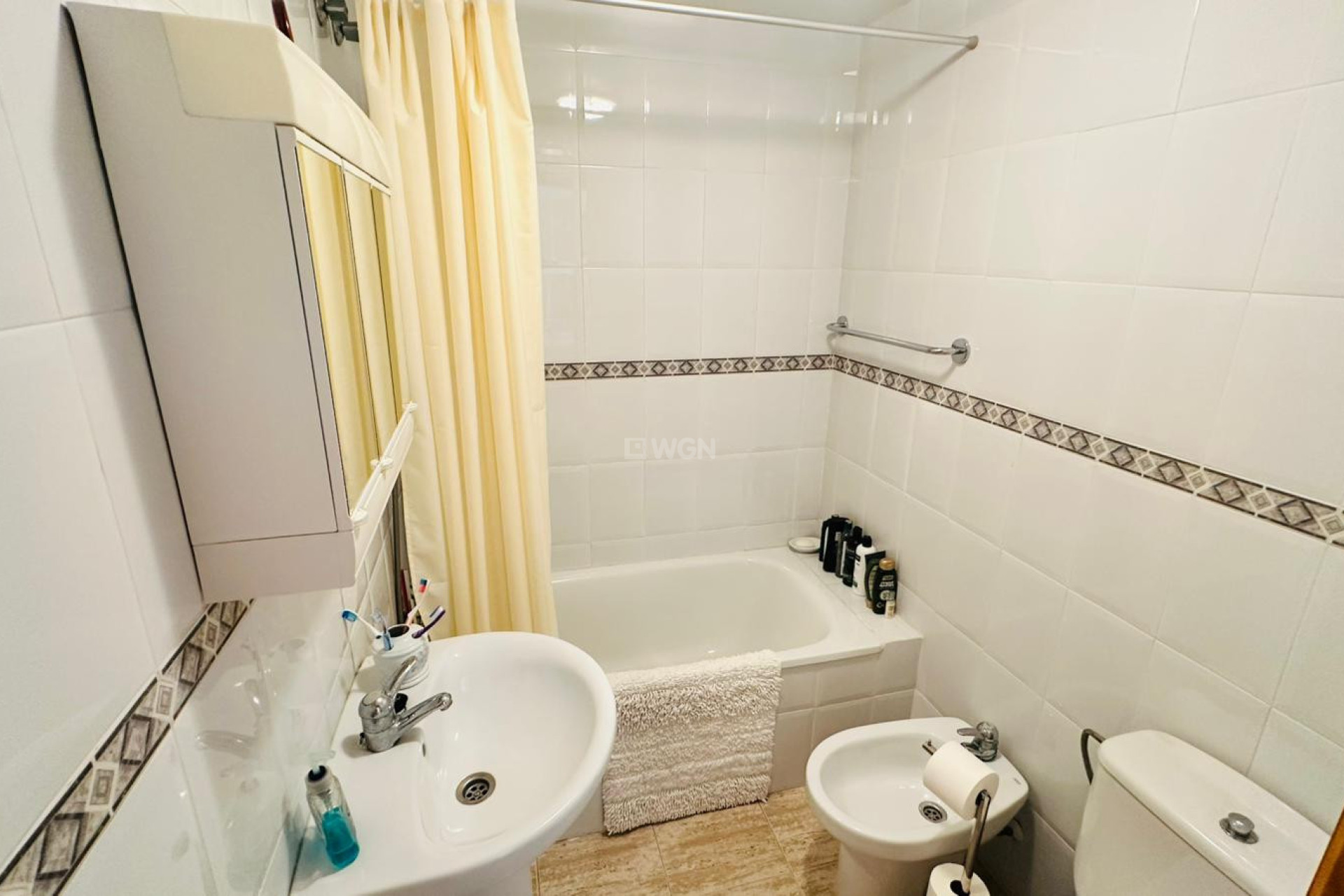 Odsprzedaż - Mieszkanie w bloku - Torrevieja - Costa Blanca