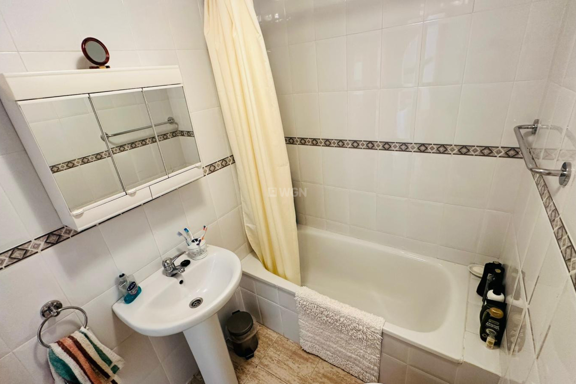 Odsprzedaż - Mieszkanie w bloku - Torrevieja - Costa Blanca