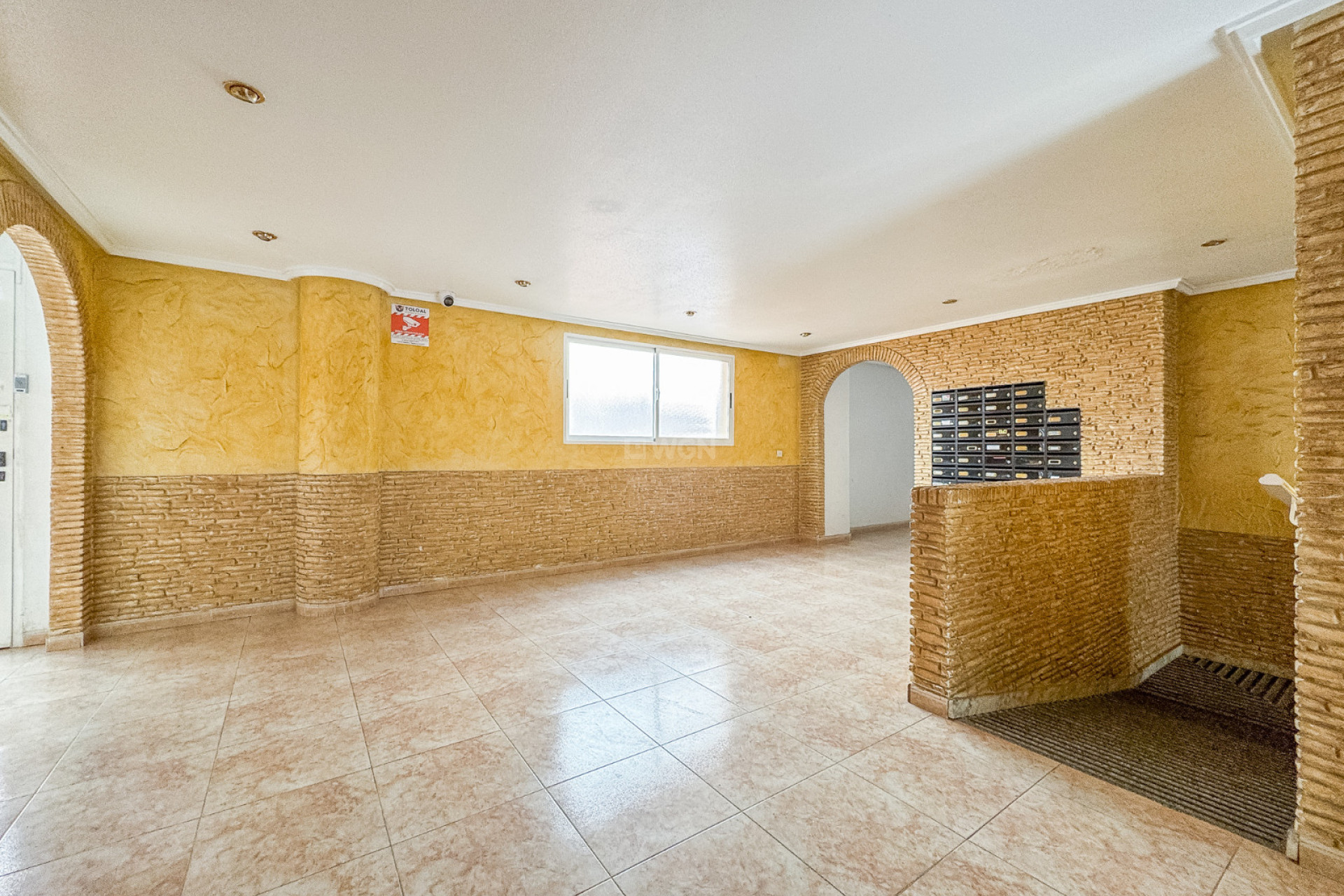 Odsprzedaż - Mieszkanie w bloku - Torrevieja - Costa Blanca