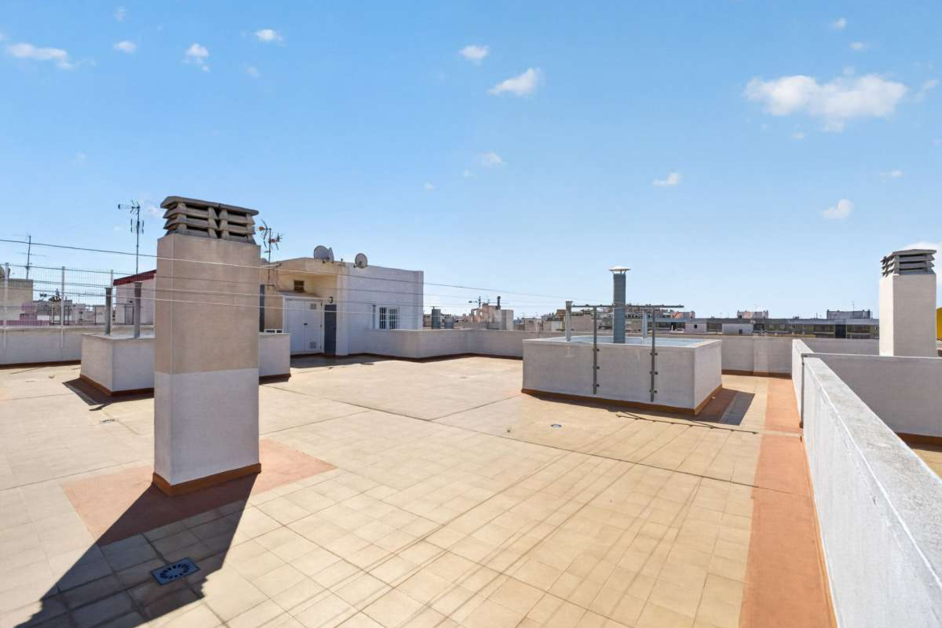Odsprzedaż - Mieszkanie w bloku - Torrevieja - Costa Blanca