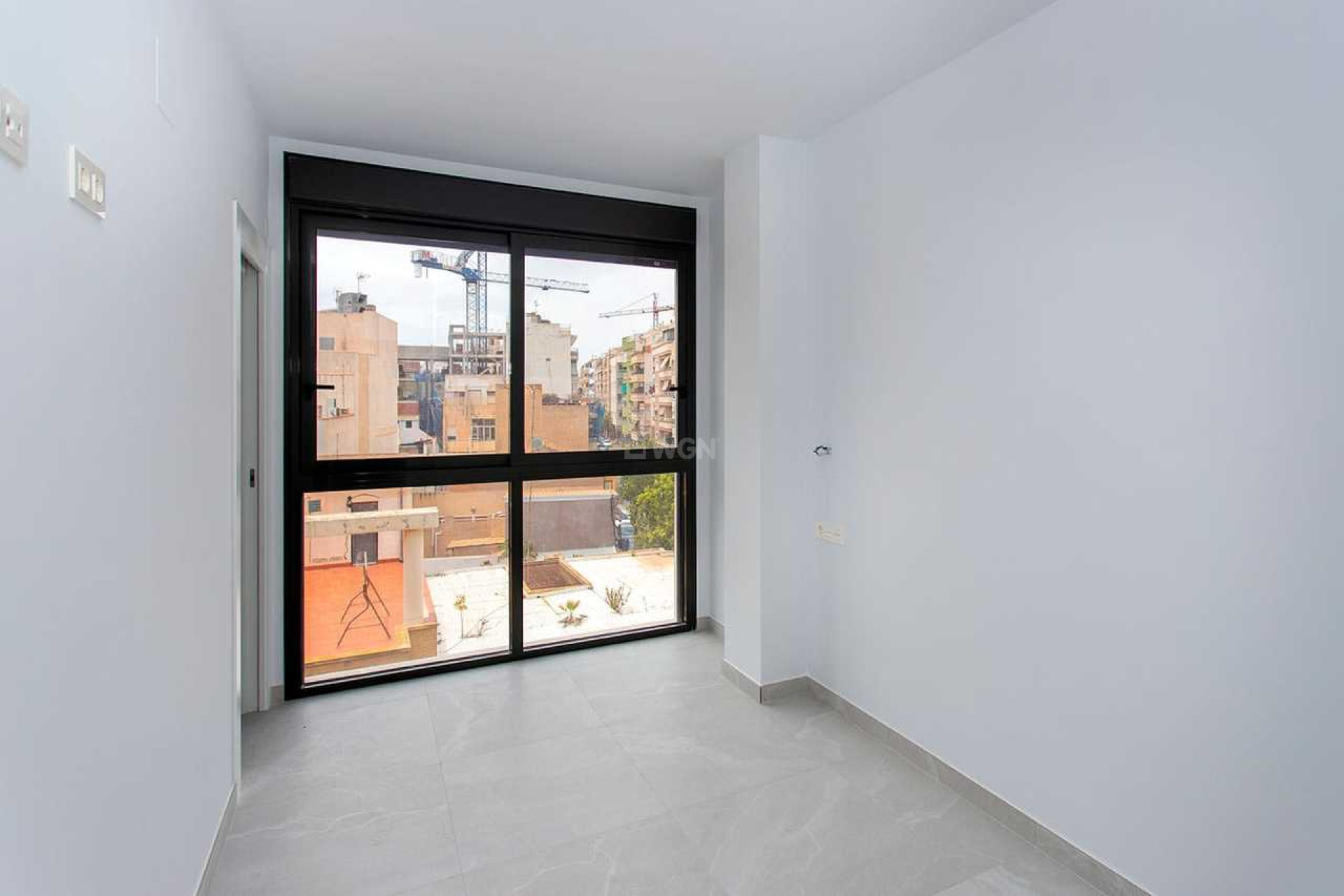 Odsprzedaż - Mieszkanie w bloku - Torrevieja - Costa Blanca