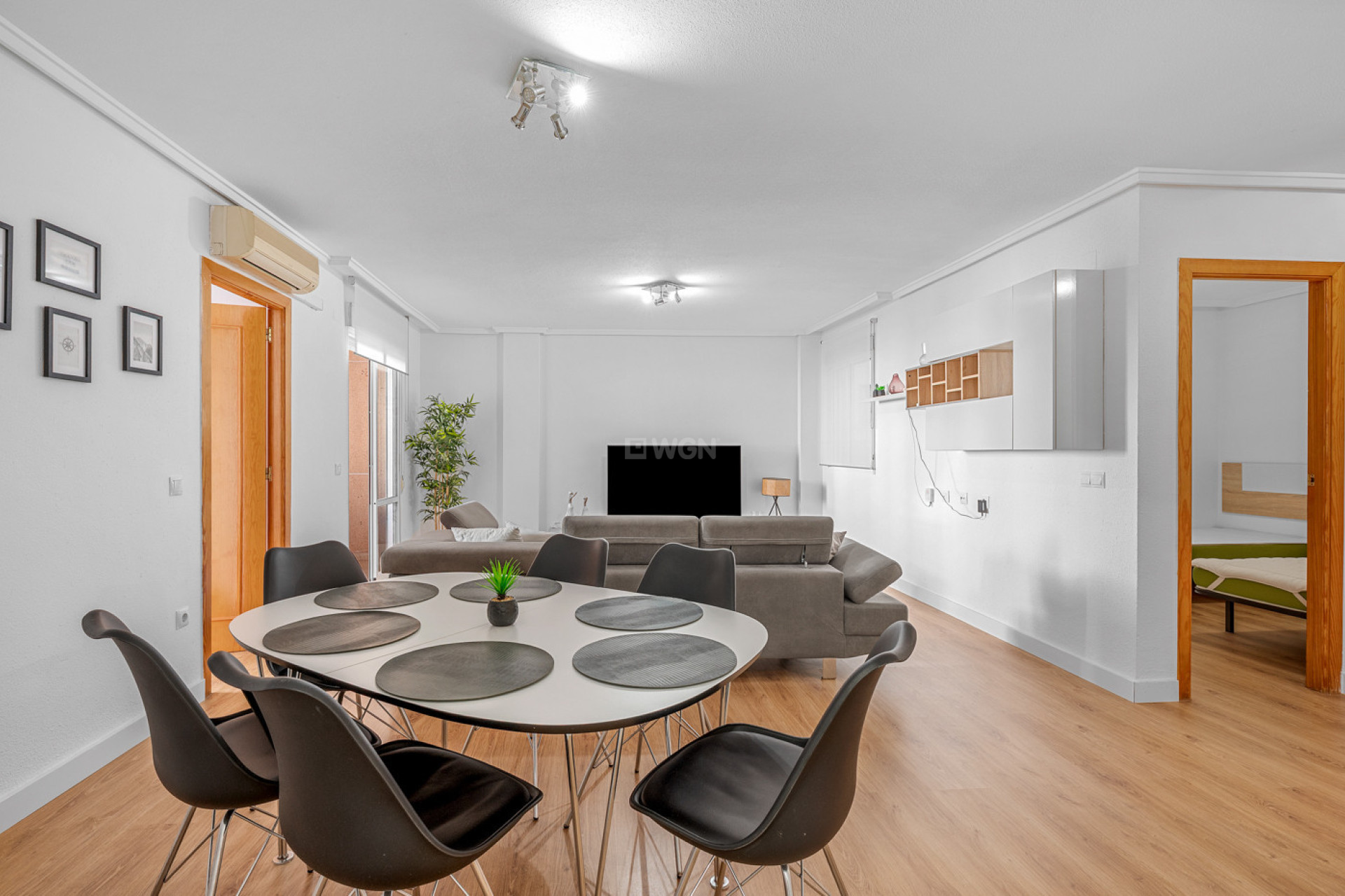 Odsprzedaż - Mieszkanie w bloku - Torrevieja - Costa Blanca