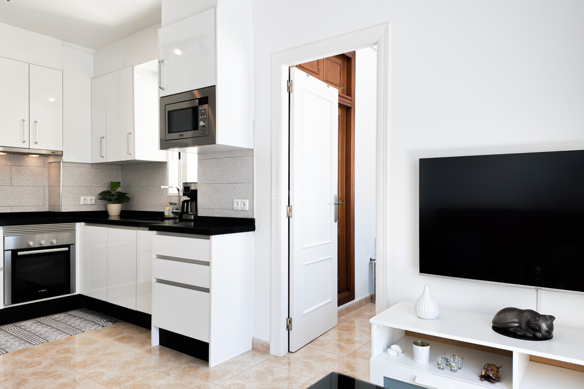 Odsprzedaż - Mieszkanie w bloku - Torrevieja - Costa Blanca