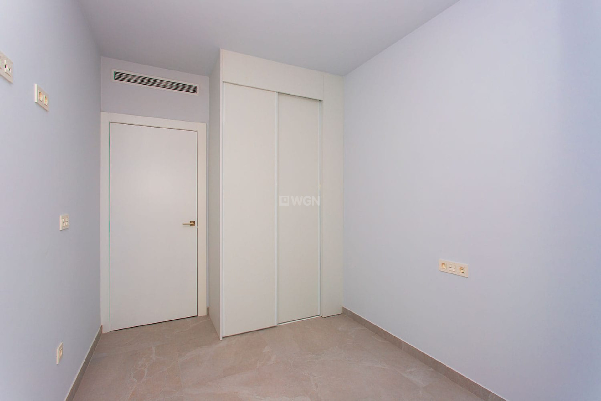 Odsprzedaż - Mieszkanie w bloku - Torrevieja - Costa Blanca