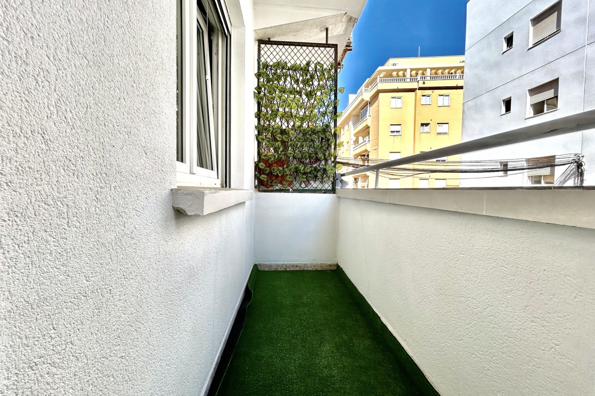 Odsprzedaż - Mieszkanie w bloku - Torrevieja - Costa Blanca