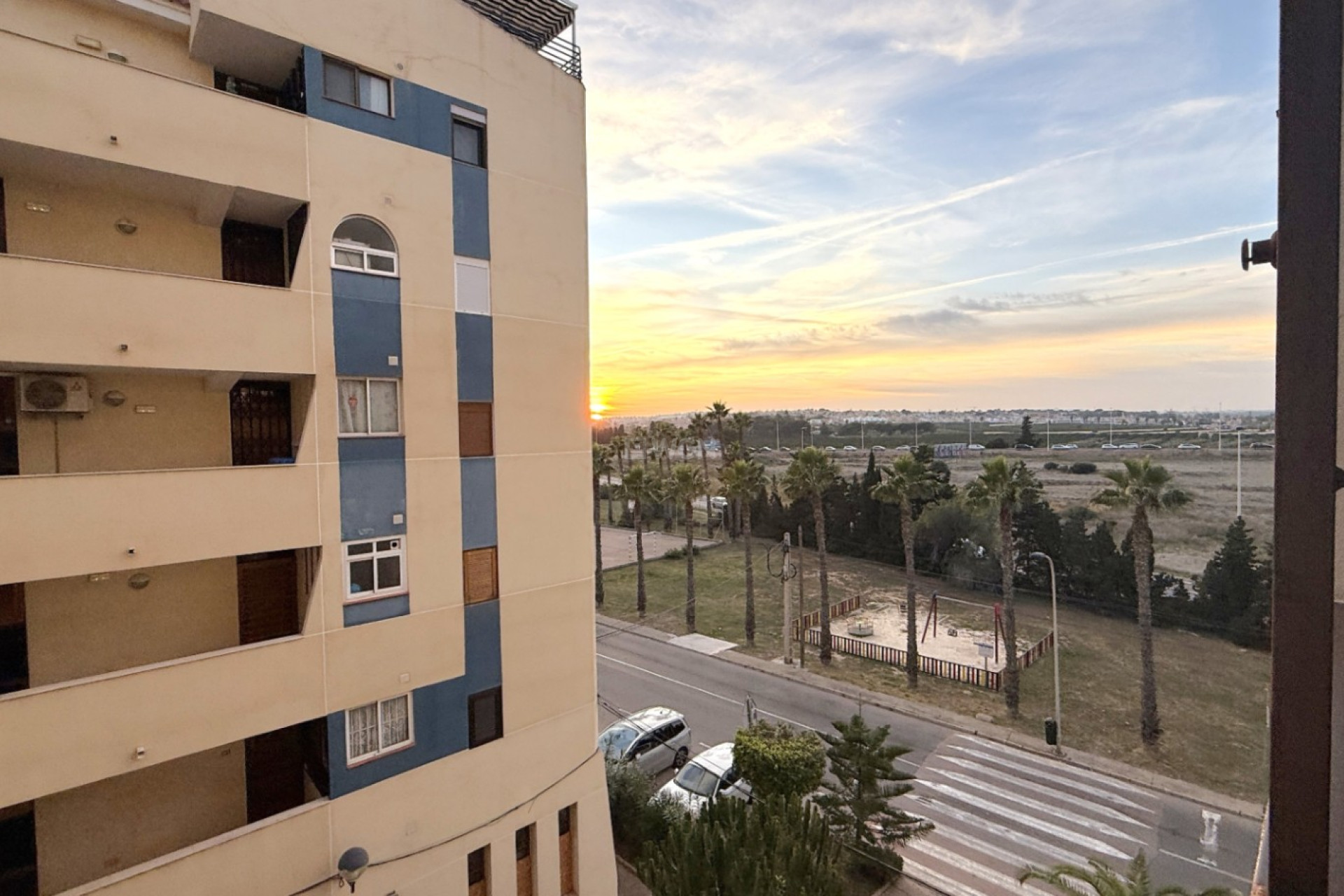 Odsprzedaż - Mieszkanie w bloku - Torrevieja - Costa Blanca