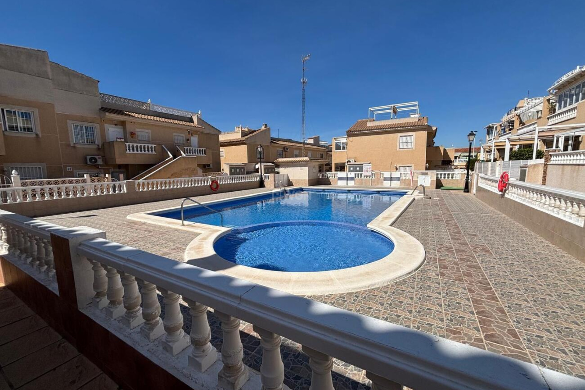 Odsprzedaż - Mieszkanie w bloku - Torrevieja - Costa Blanca