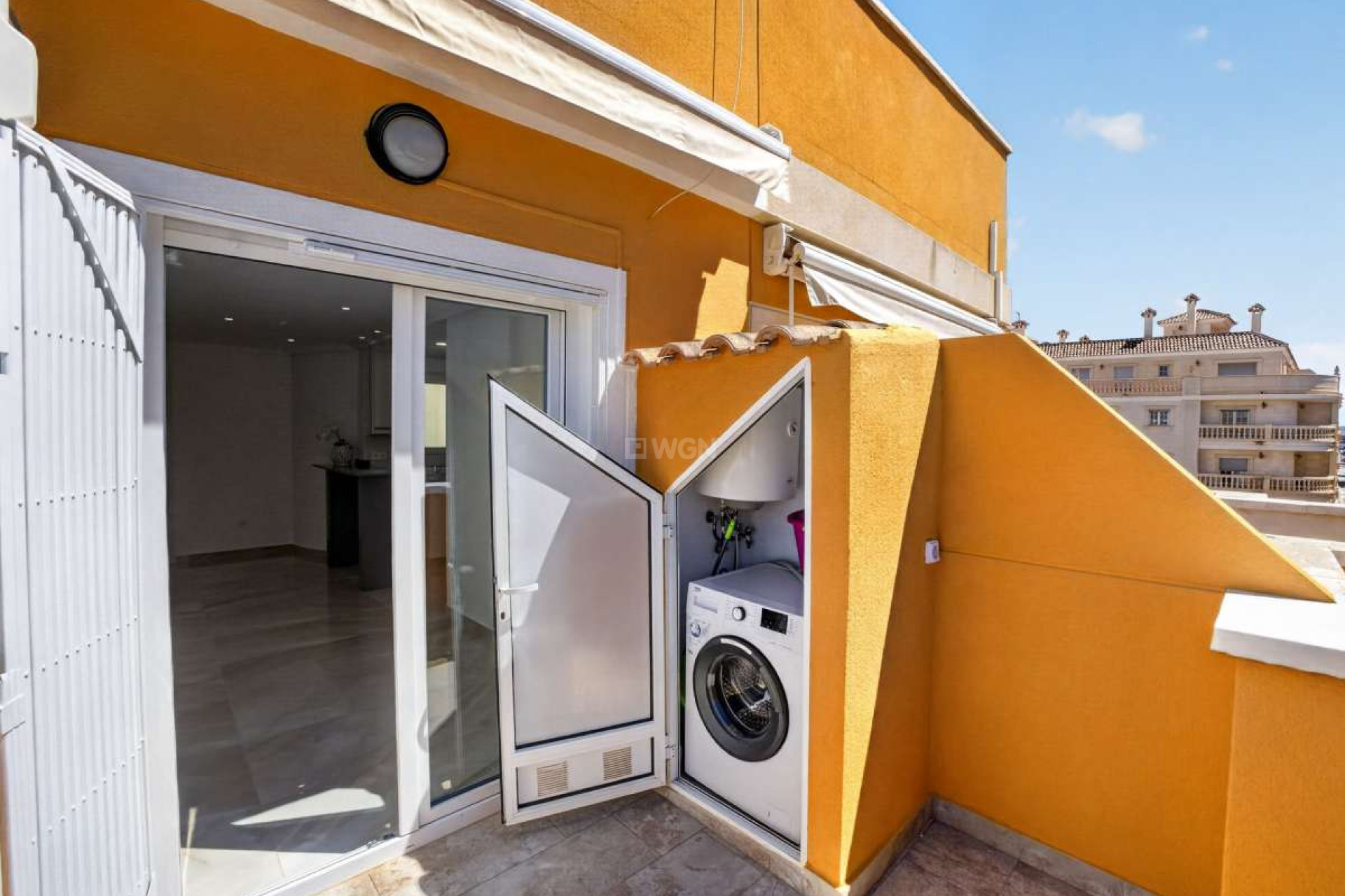 Odsprzedaż - Mieszkanie w bloku - Torrevieja - Costa Blanca