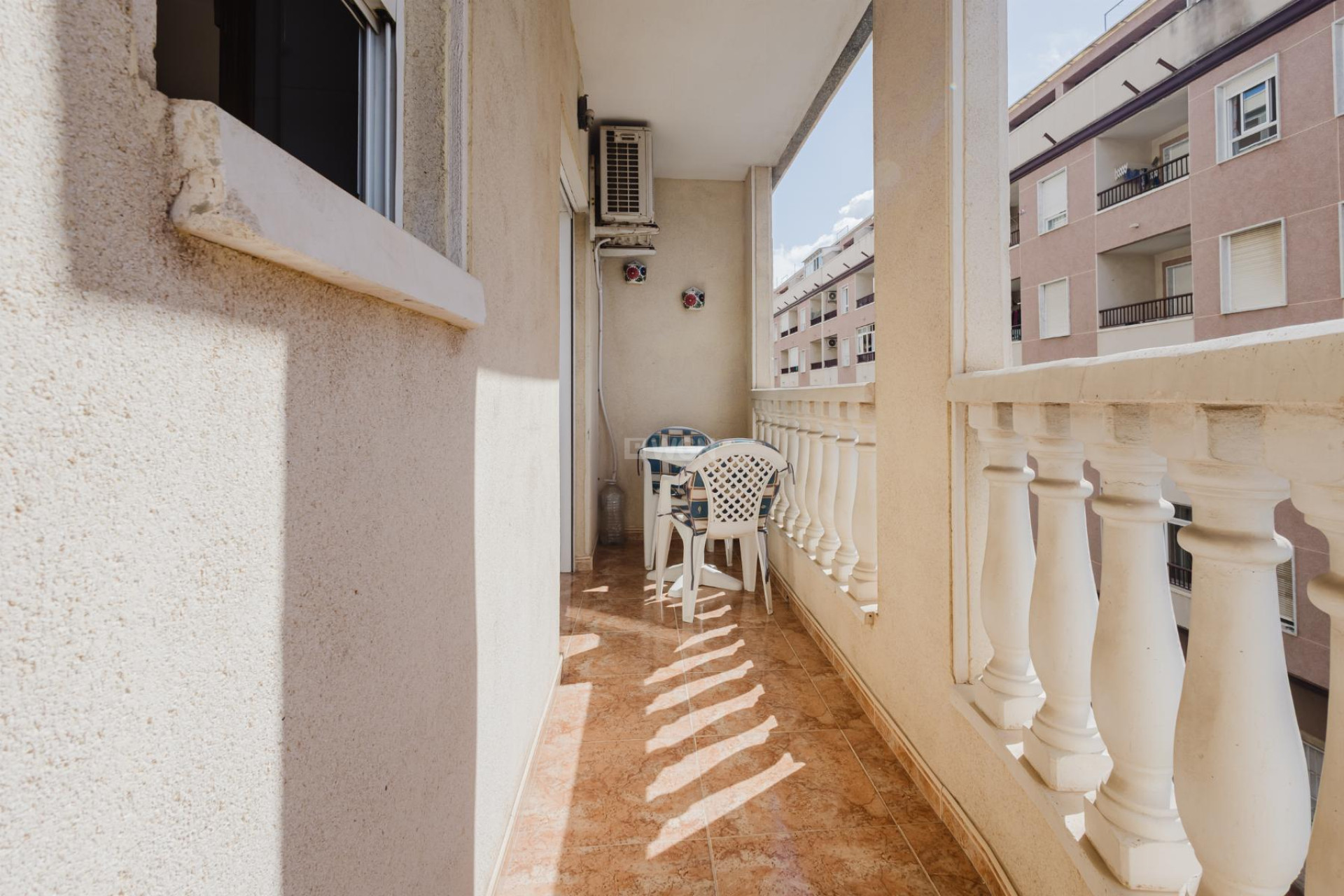 Odsprzedaż - Mieszkanie w bloku - Torrevieja - Costa Blanca