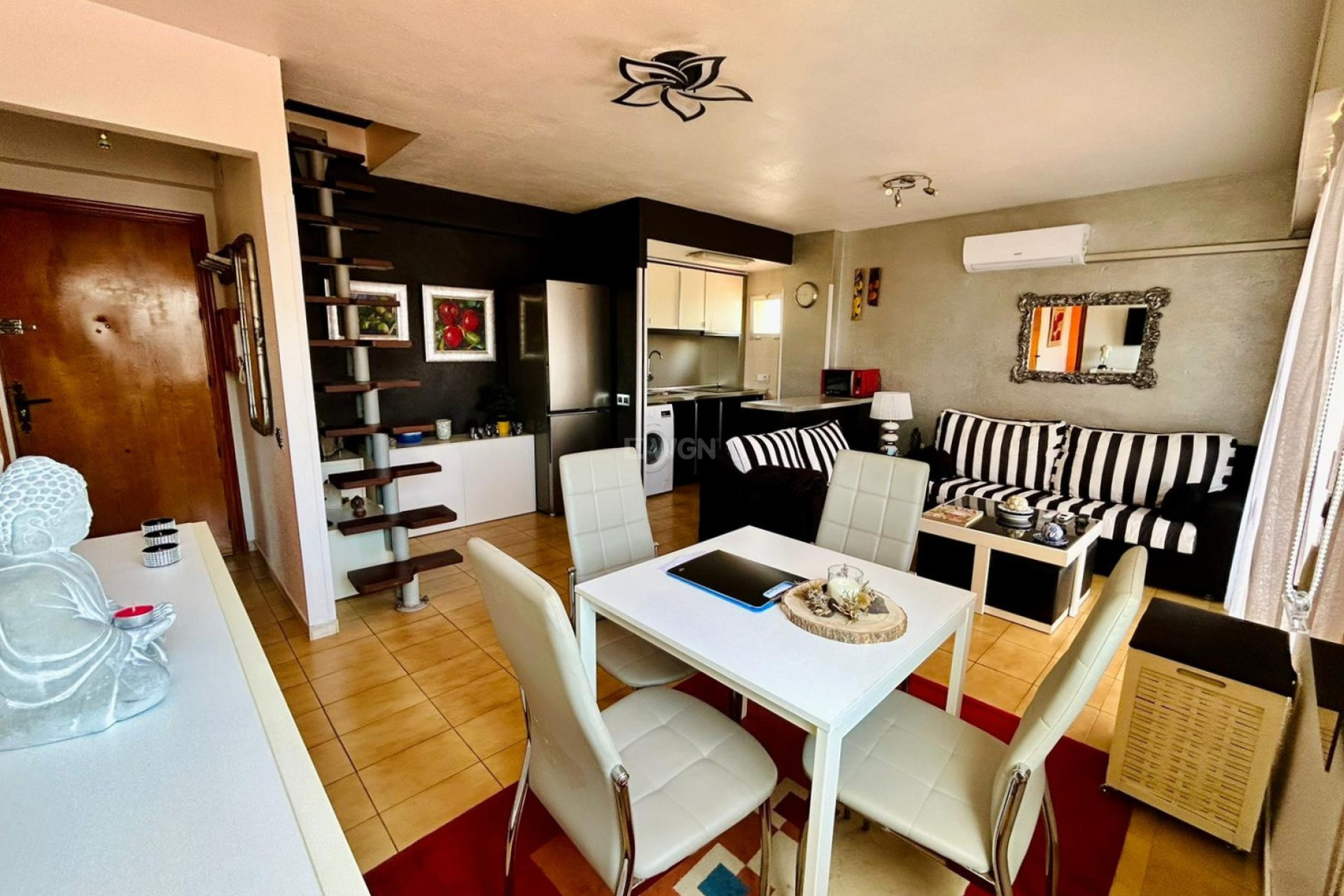 Odsprzedaż - Mieszkanie w bloku - Torrevieja - Costa Blanca