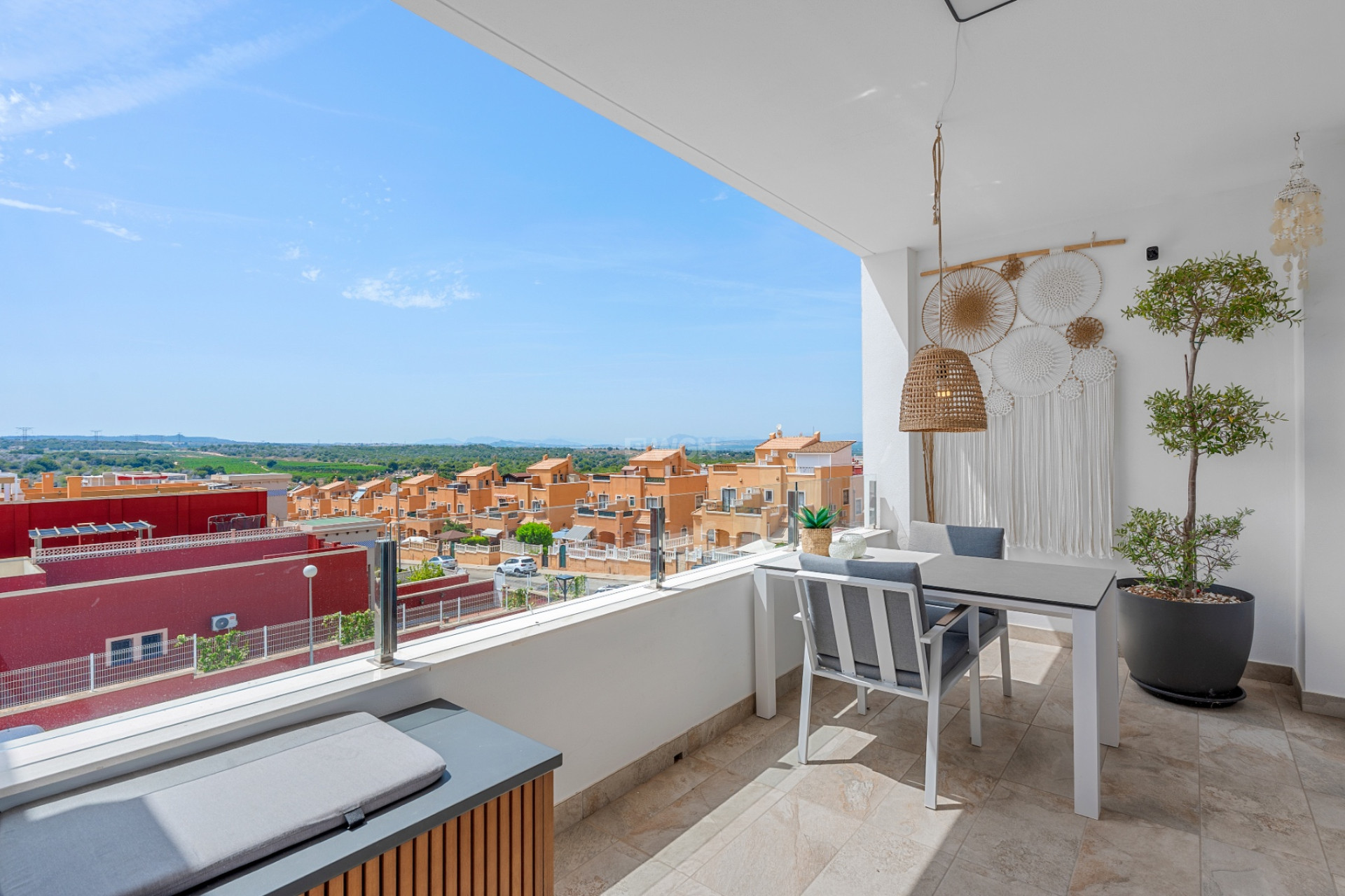 Odsprzedaż - Mieszkanie w bloku - Torrevieja - Costa Blanca