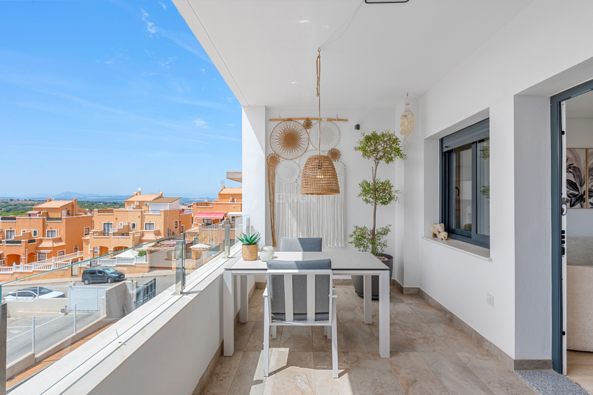 Odsprzedaż - Mieszkanie w bloku - Torrevieja - Costa Blanca