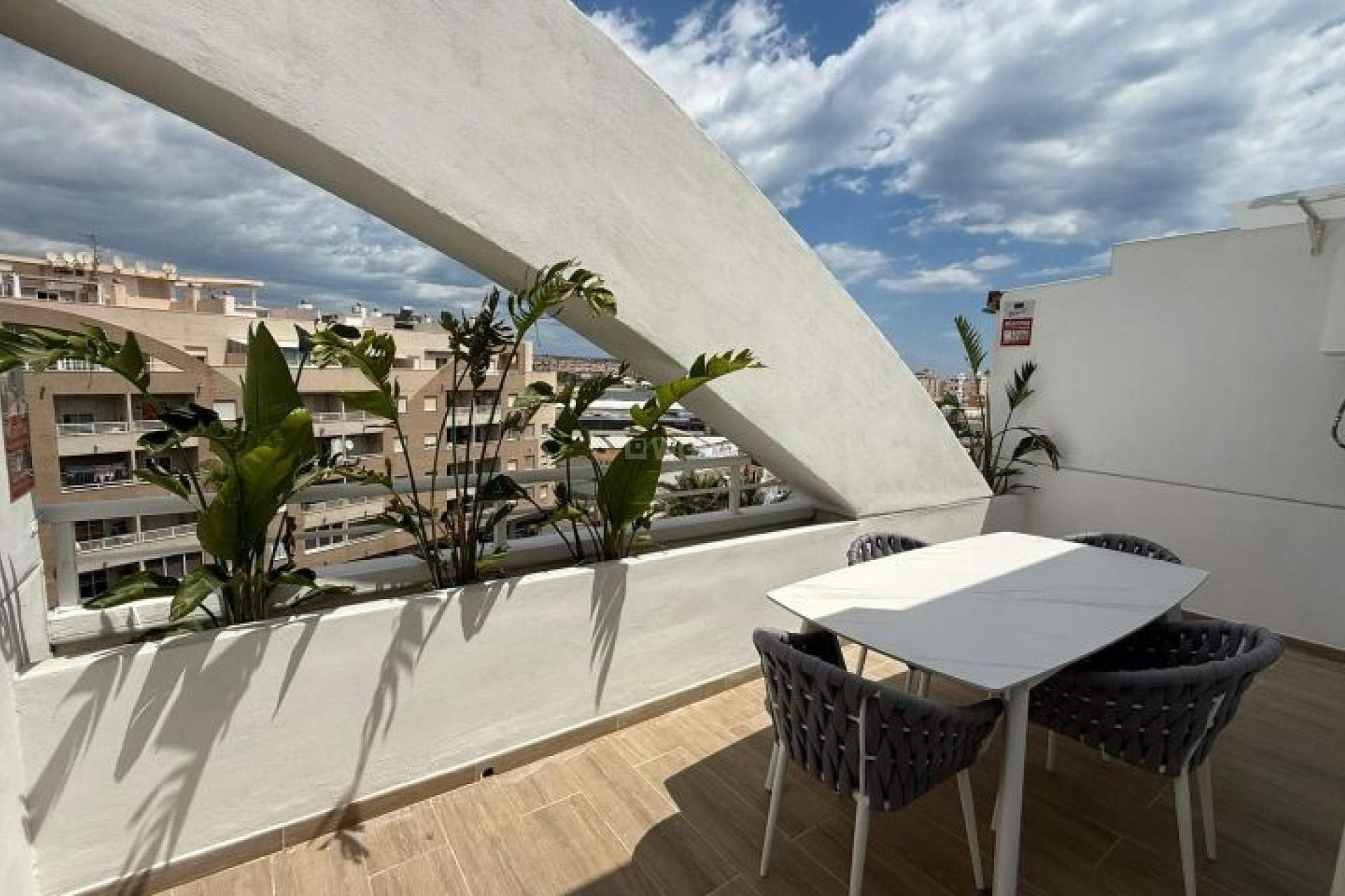 Odsprzedaż - Mieszkanie w bloku - Torrevieja - Costa Blanca