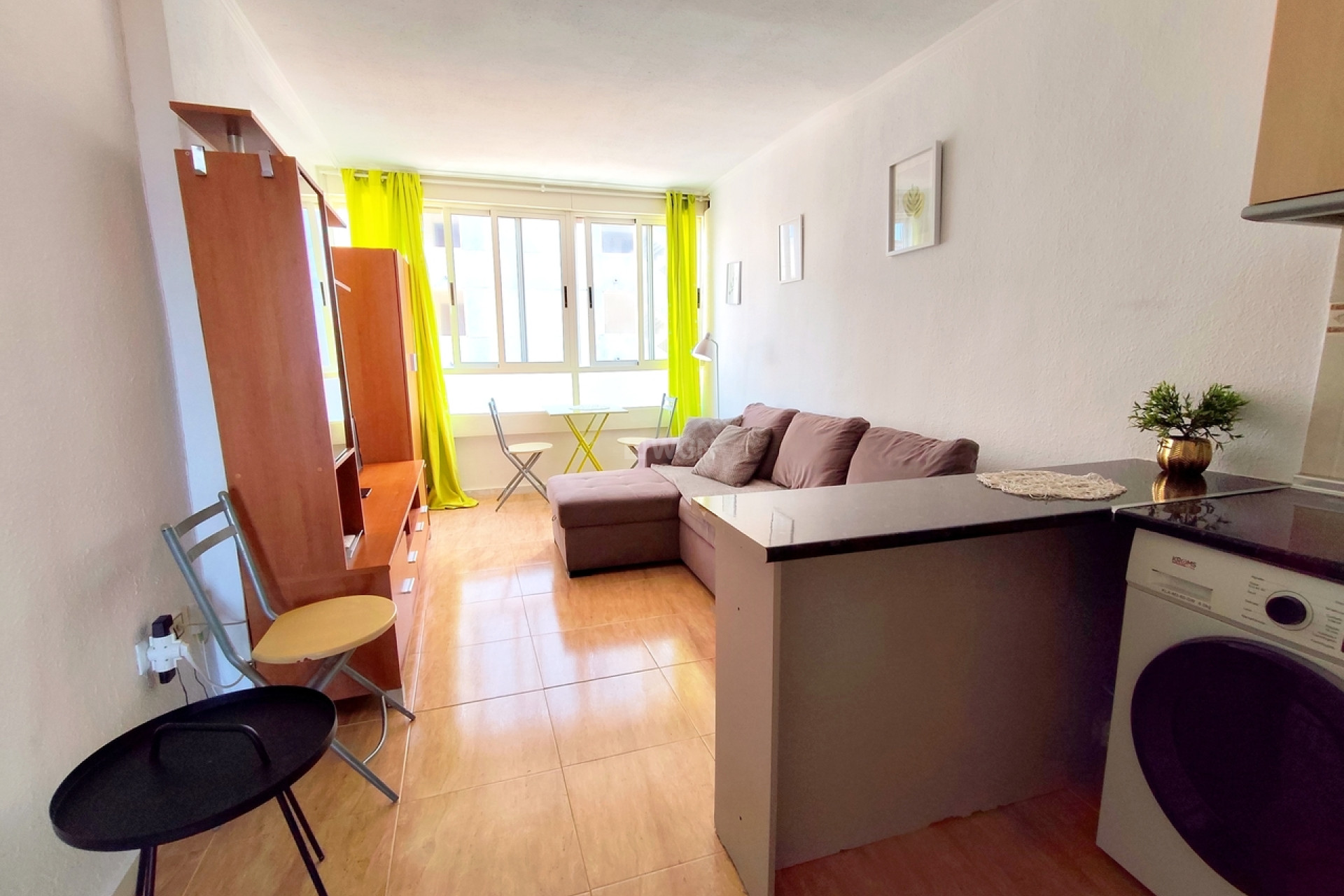 Odsprzedaż - Mieszkanie w bloku - Torrevieja - Costa Blanca