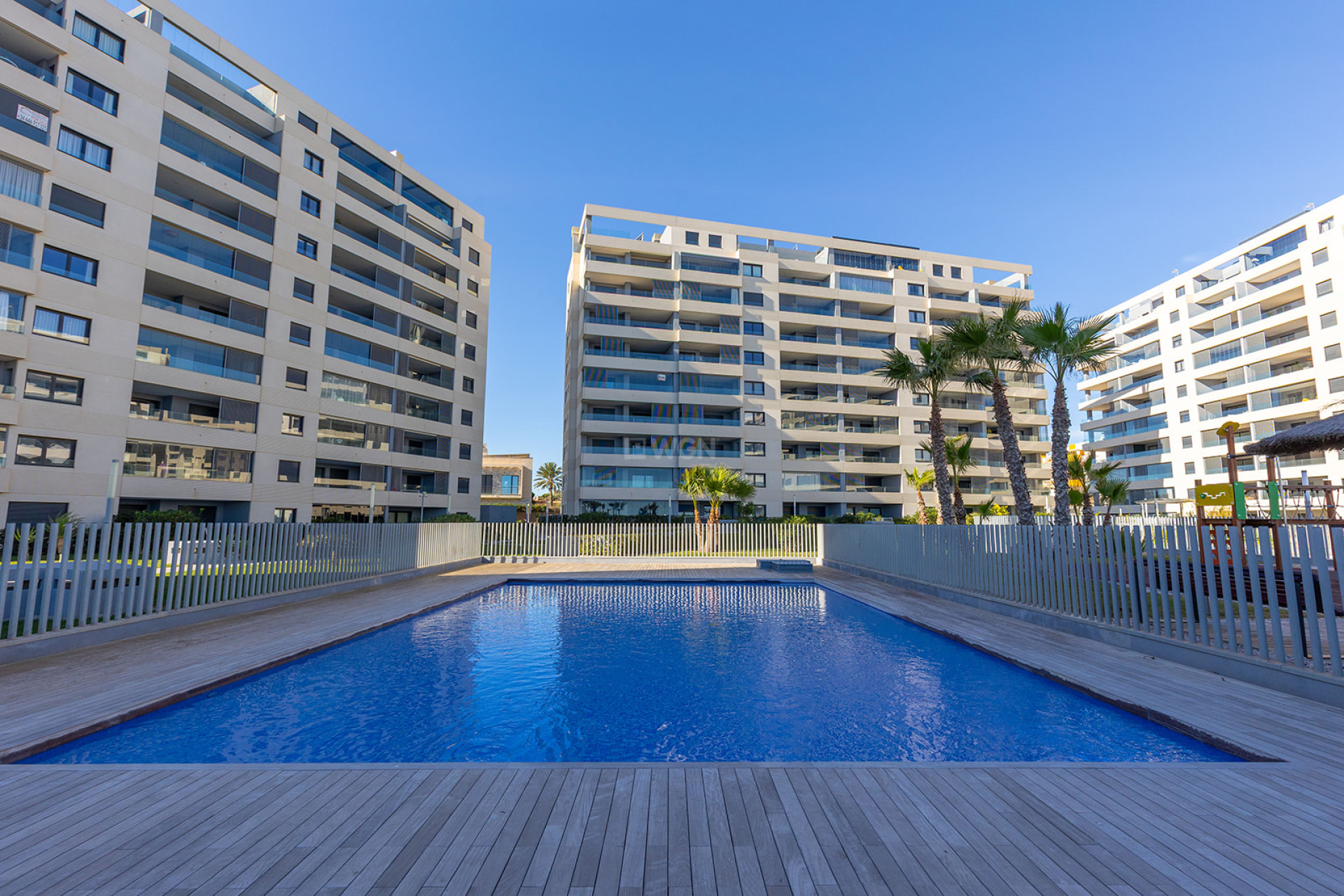 Odsprzedaż - Mieszkanie w bloku - Torrevieja - Costa Blanca