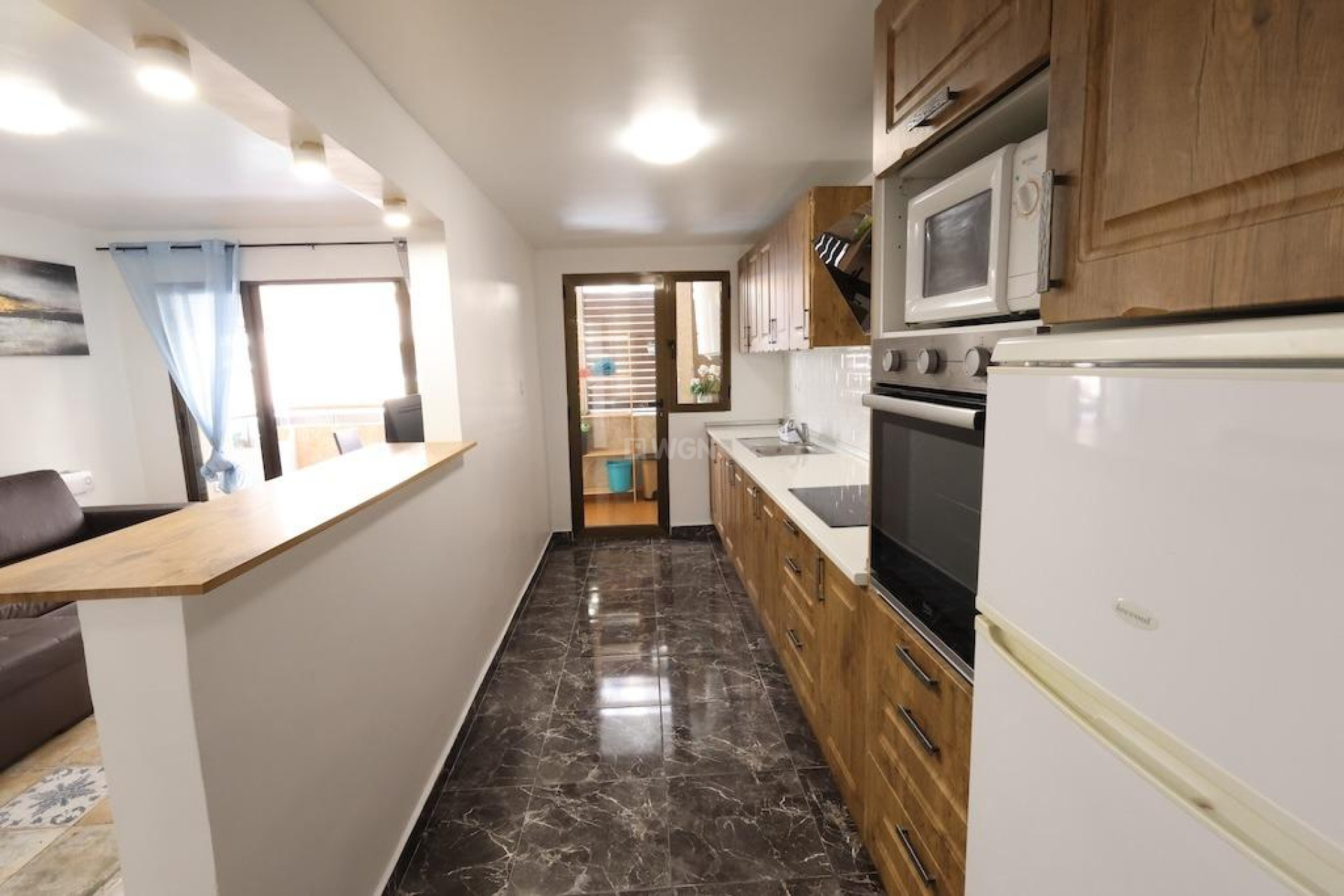Odsprzedaż - Mieszkanie w bloku - Torrevieja - Costa Blanca