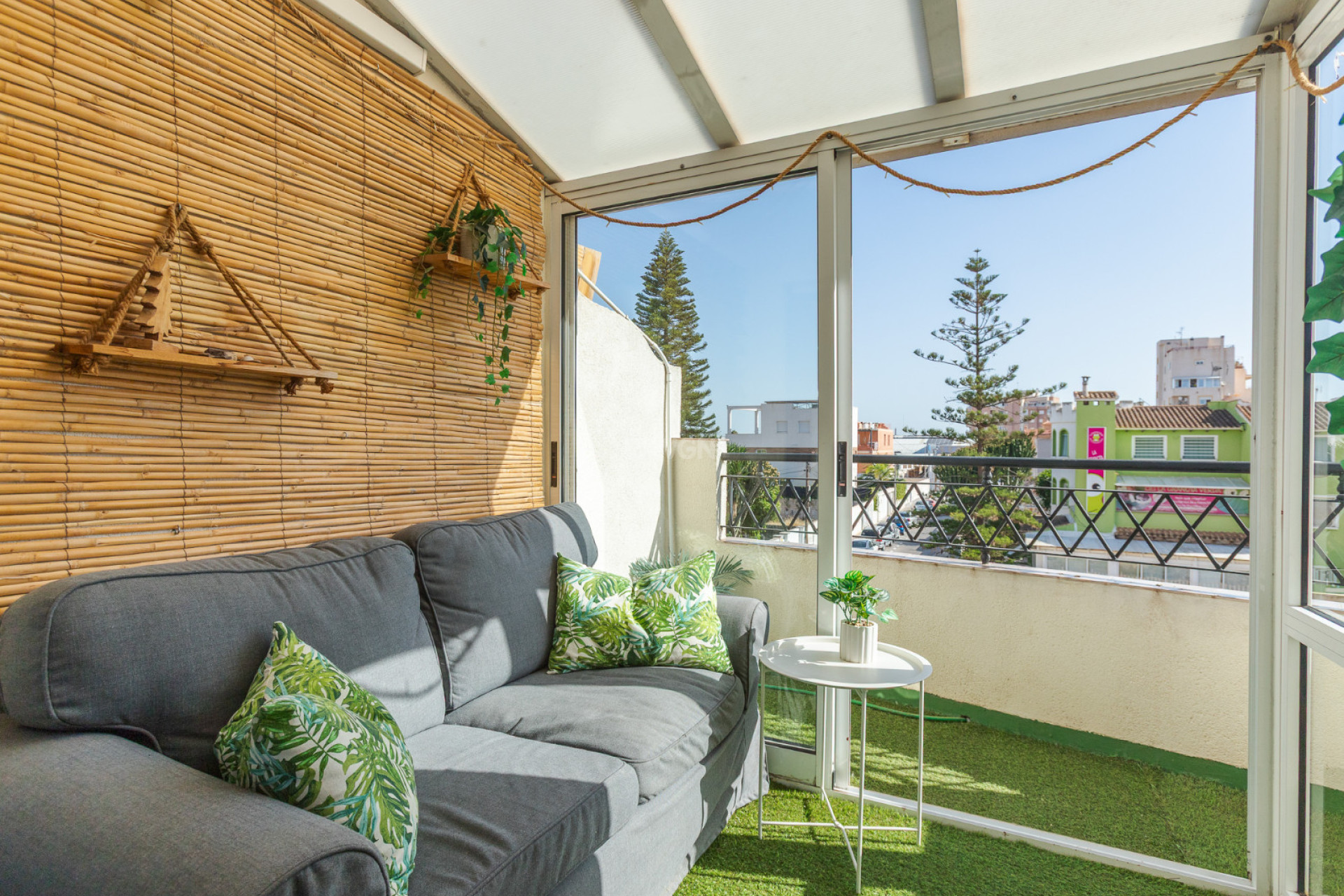 Odsprzedaż - Mieszkanie w bloku - Torrevieja - Costa Blanca