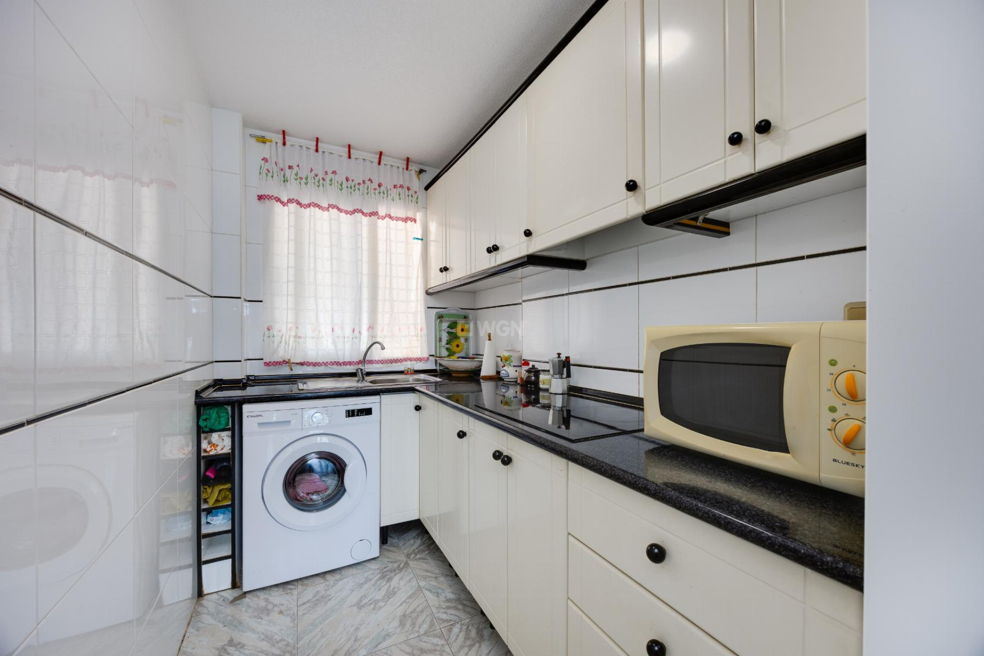 Odsprzedaż - Mieszkanie w bloku - Torrevieja - Costa Blanca