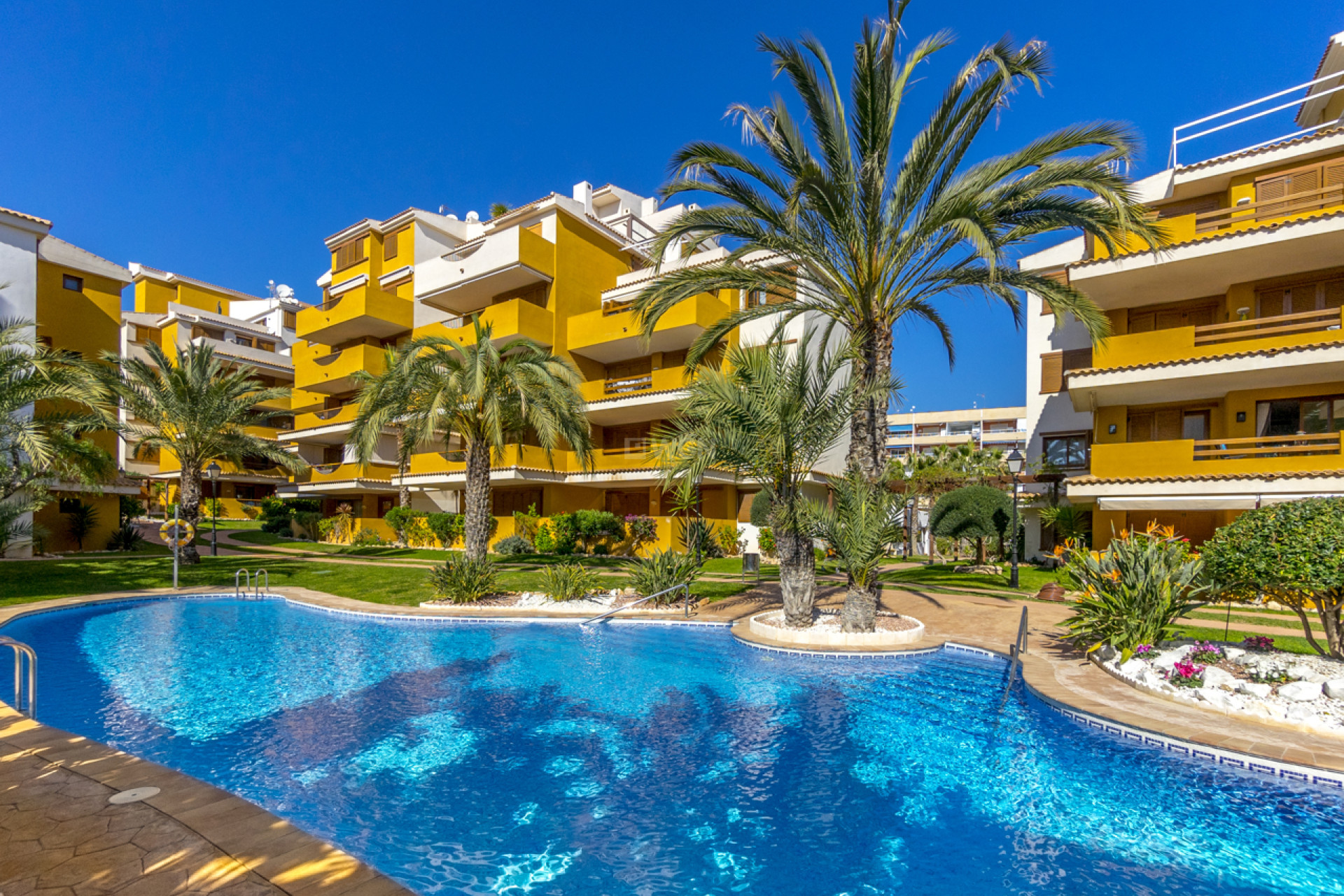 Odsprzedaż - Mieszkanie w bloku - Torrevieja - Costa Blanca