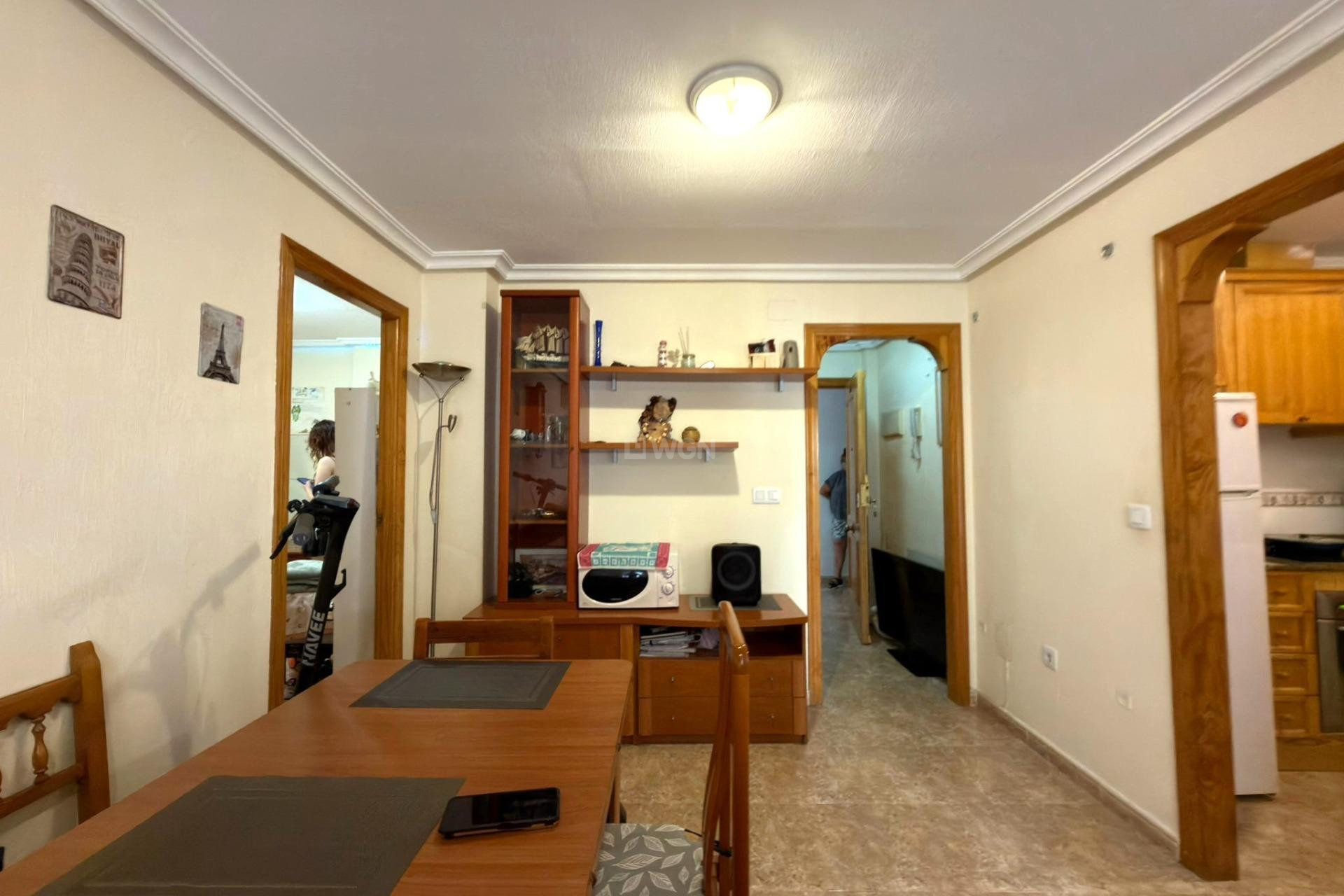 Odsprzedaż - Mieszkanie w bloku - Torrevieja - Curva Del Palangre