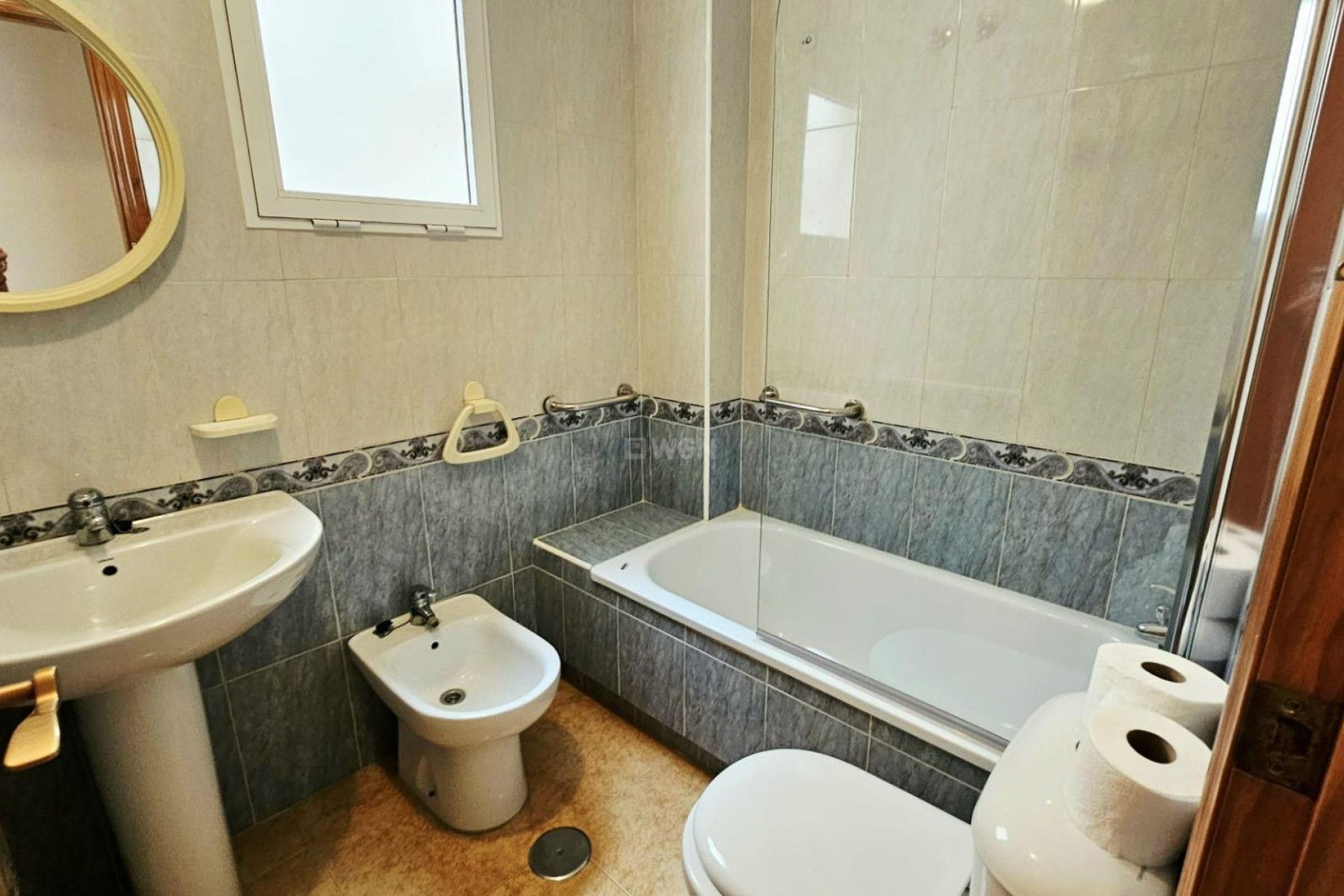 Odsprzedaż - Mieszkanie w bloku - Torrevieja - Curva Del Palangre