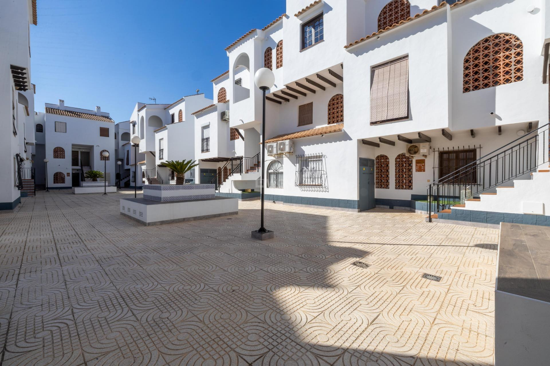 Odsprzedaż - Mieszkanie w bloku - Torrevieja - El Acequión - Los Náufragos