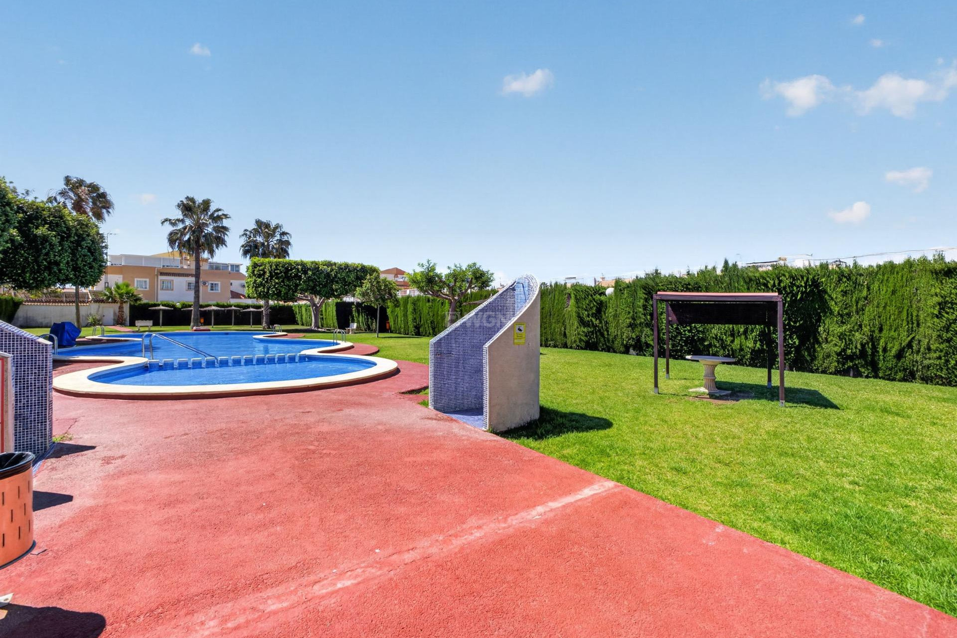 Odsprzedaż - Mieszkanie w bloku - Torrevieja - El Limonar
