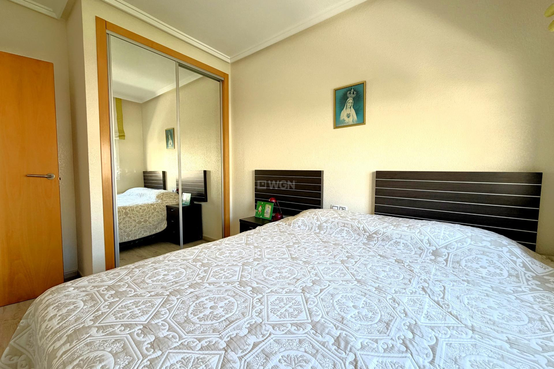 Odsprzedaż - Mieszkanie w bloku - Torrevieja - El Molino