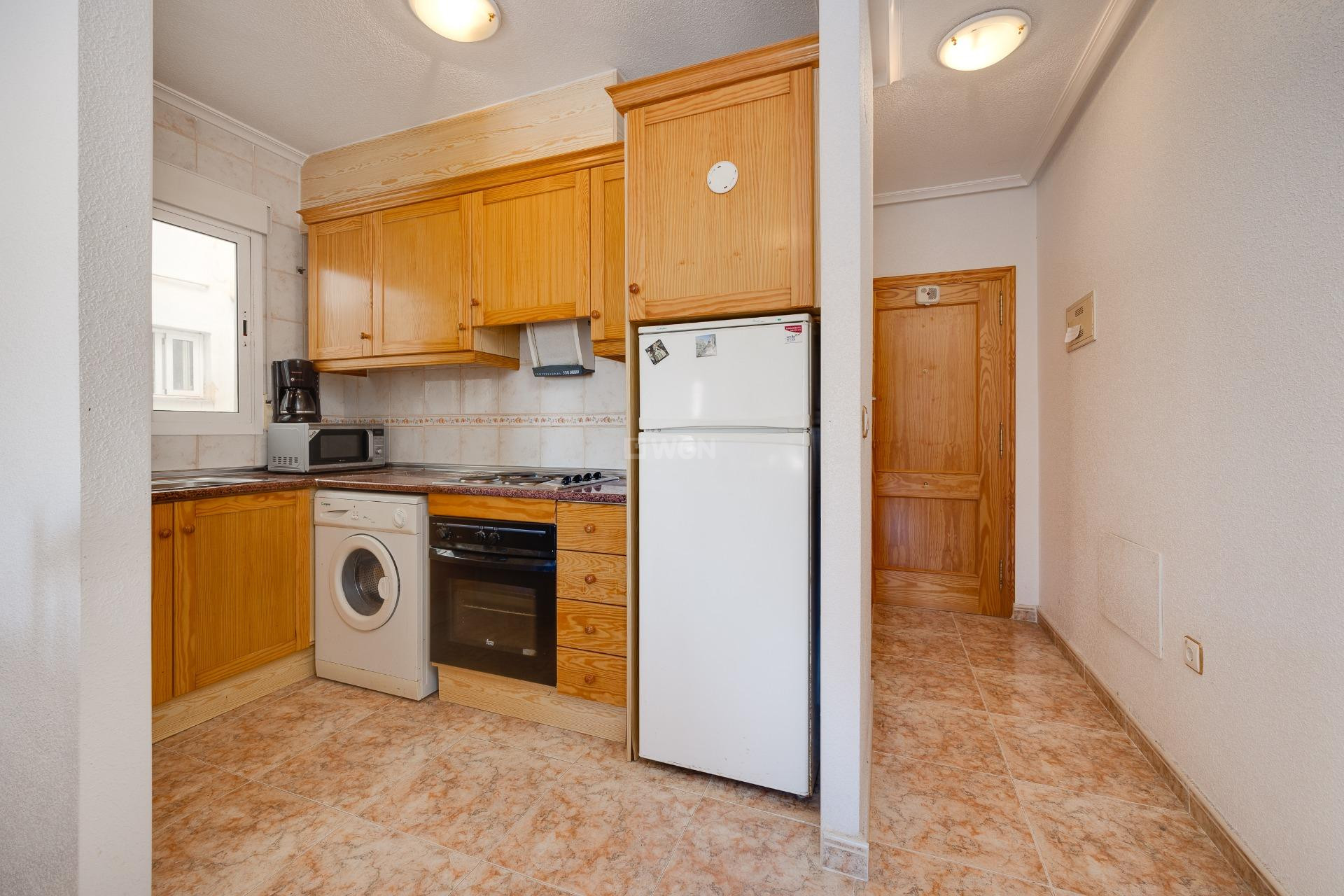 Odsprzedaż - Mieszkanie w bloku - Torrevieja - El Molino