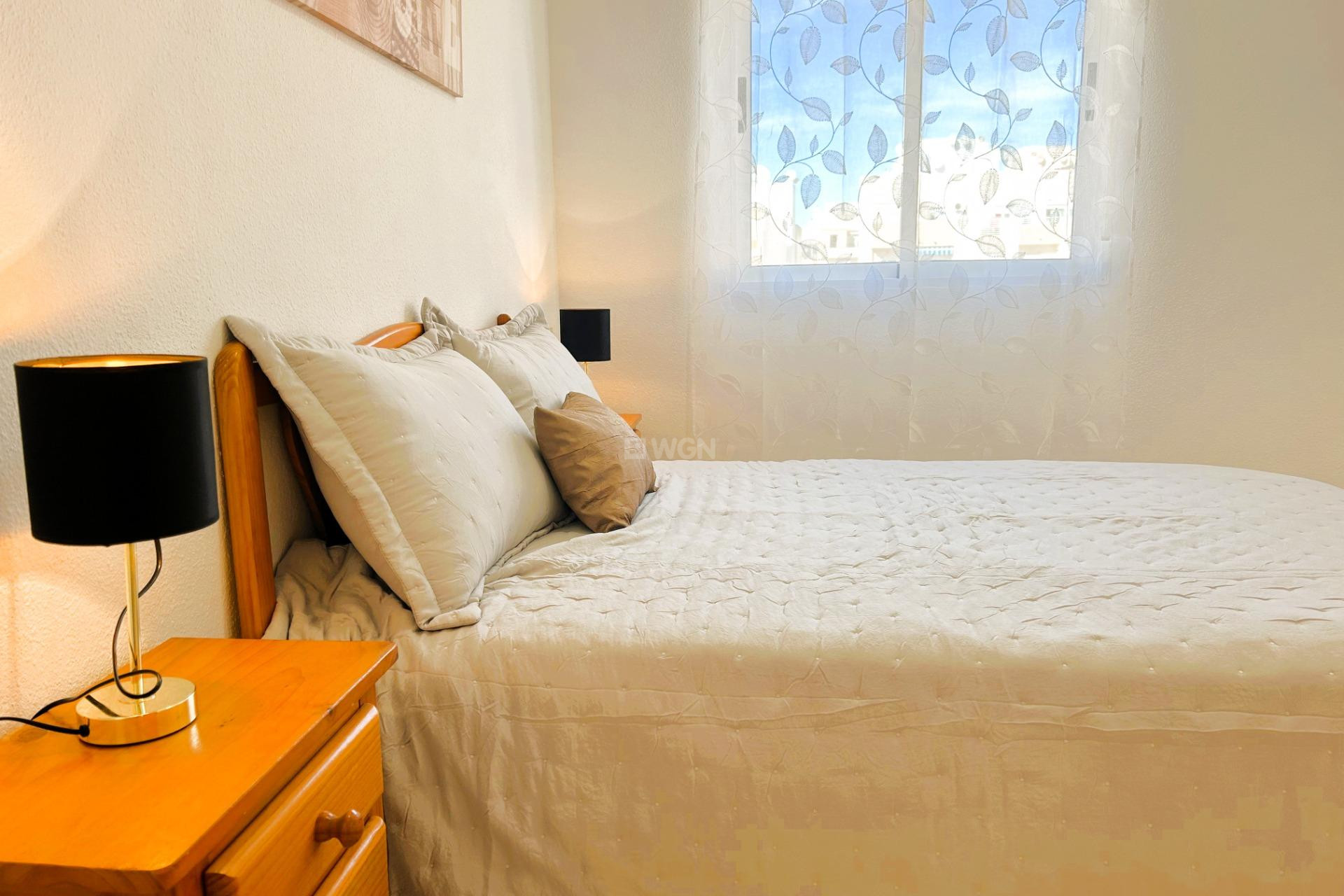 Odsprzedaż - Mieszkanie w bloku - Torrevieja - El Molino