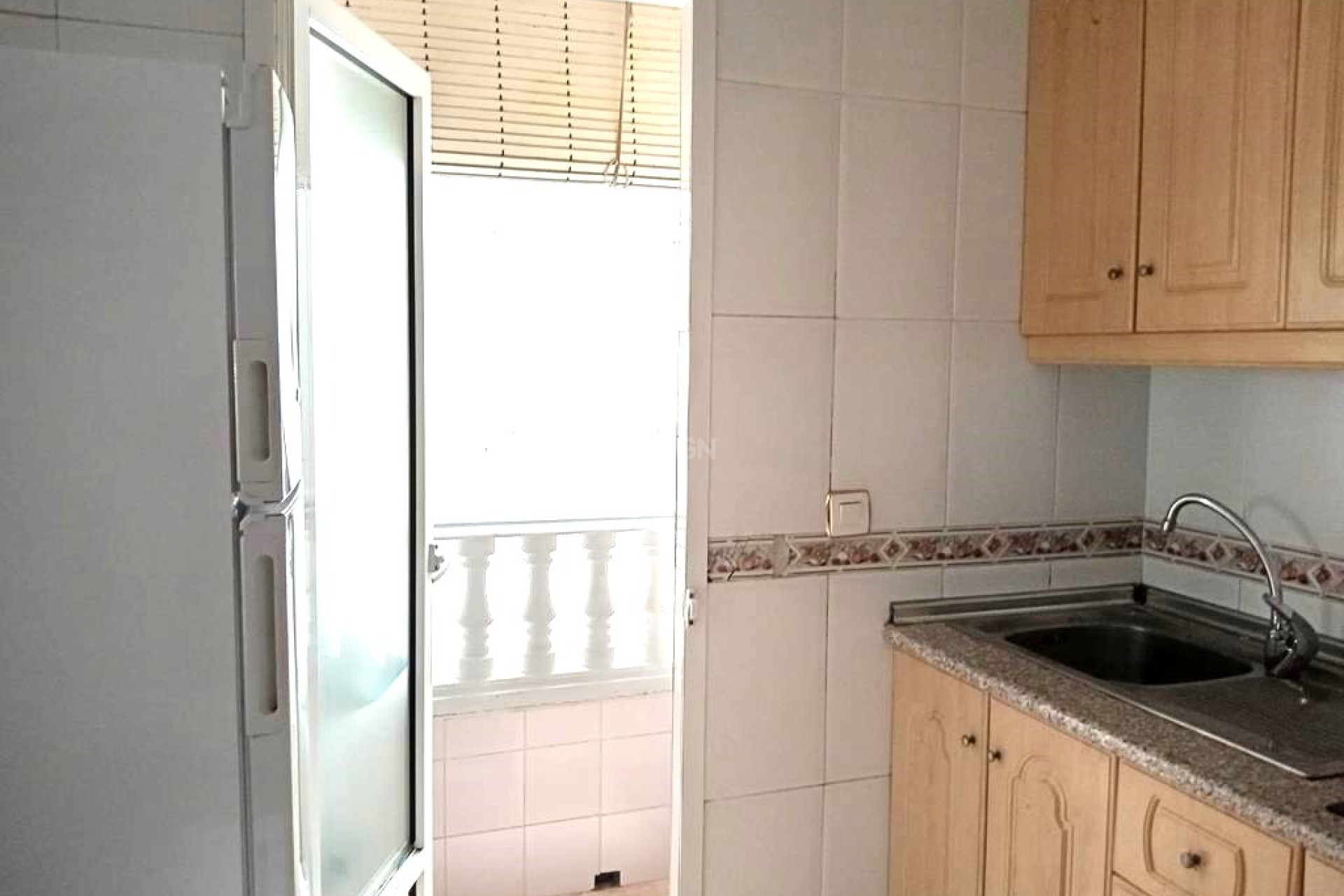 Odsprzedaż - Mieszkanie w bloku - Torrevieja - El Molino